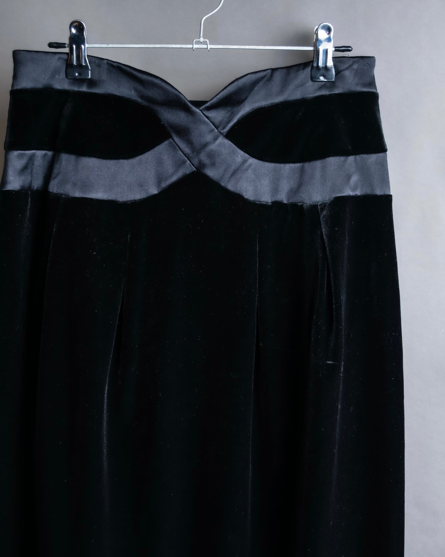 "GIORGIO ARMANI" Cross satin detail velvet straight skirt