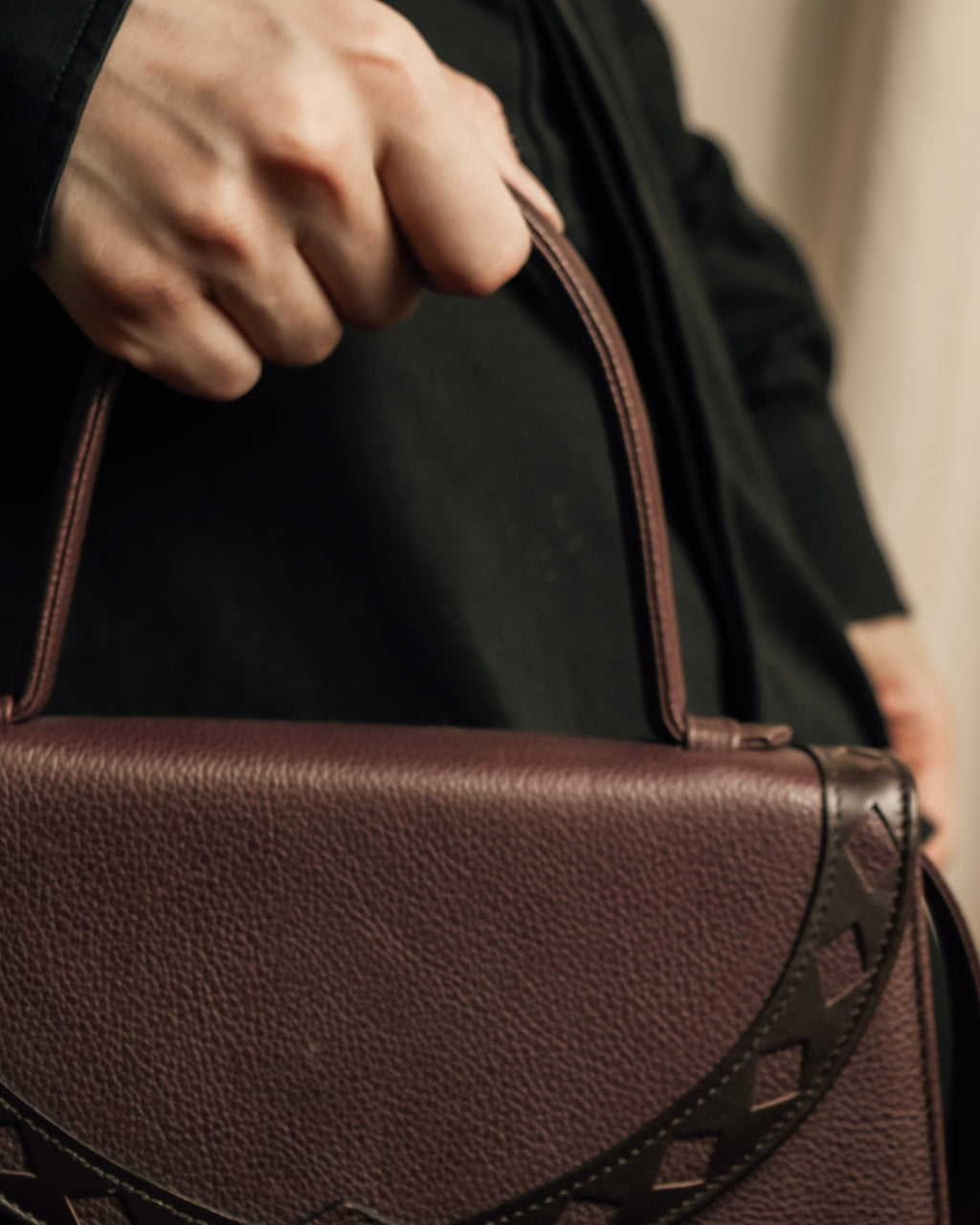 "YVES SAINT LAURENT" Diamond trim design 2way leather handle bag