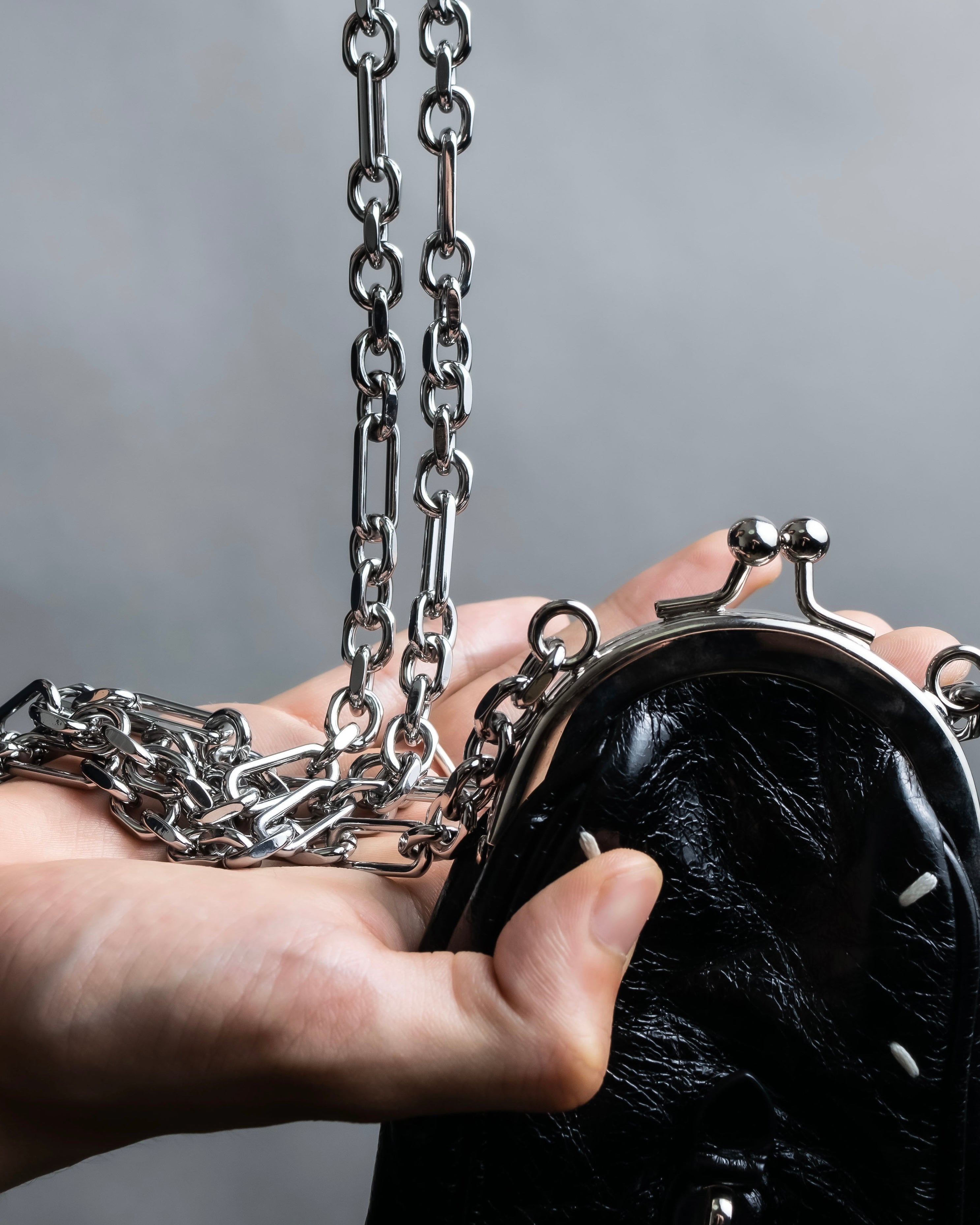 "MAISON MARGIELA" Tabi motif calf leather purse bag