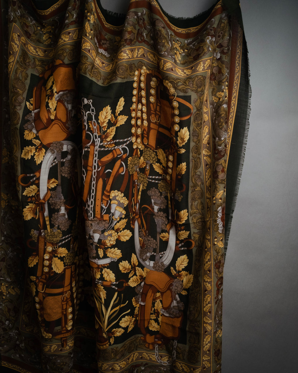 “LOEWE” 90’s–00’s Equestrian motif wool silk fringe scarf