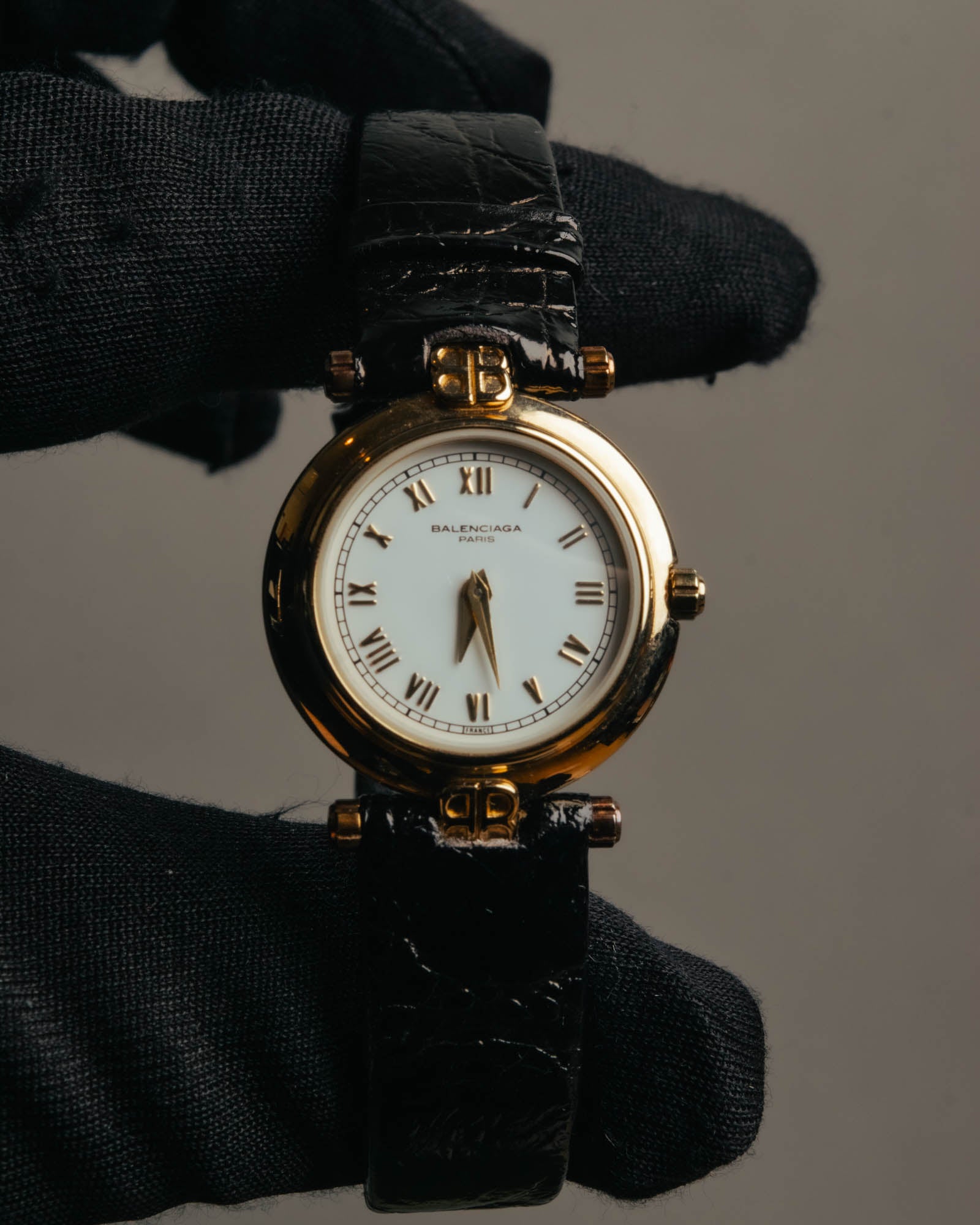 -SPECIAL- "BALENCIAGA" 80's-90's Classic round wristwatch