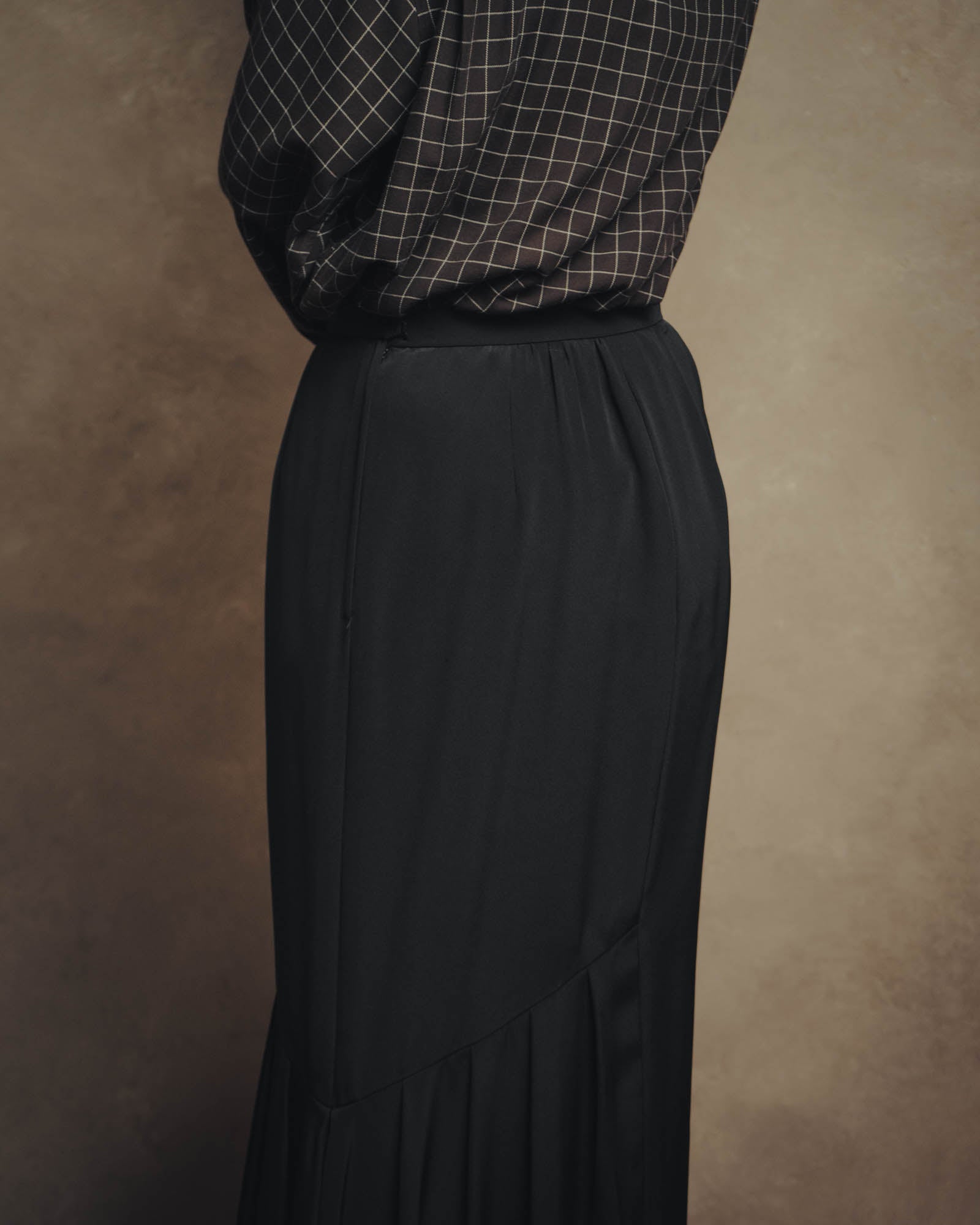 -SPECIAL- “Christian Dior” 80’s silk pleated long skirt