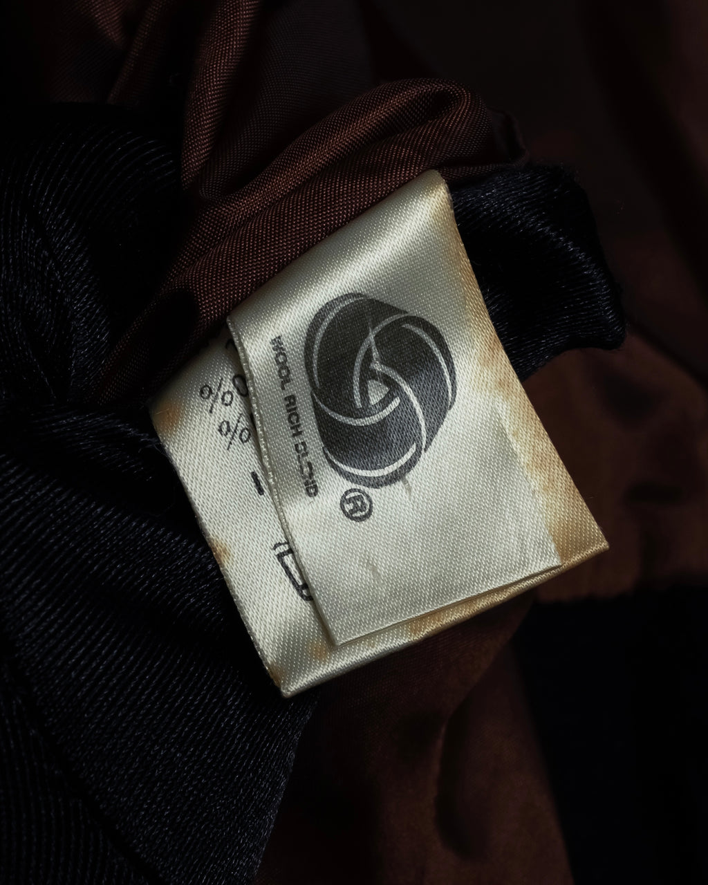 -SPECIAL- "JEAN PAUL GAULTIER"
 90's-00's Waist shape A-line silhouette black color super long coat