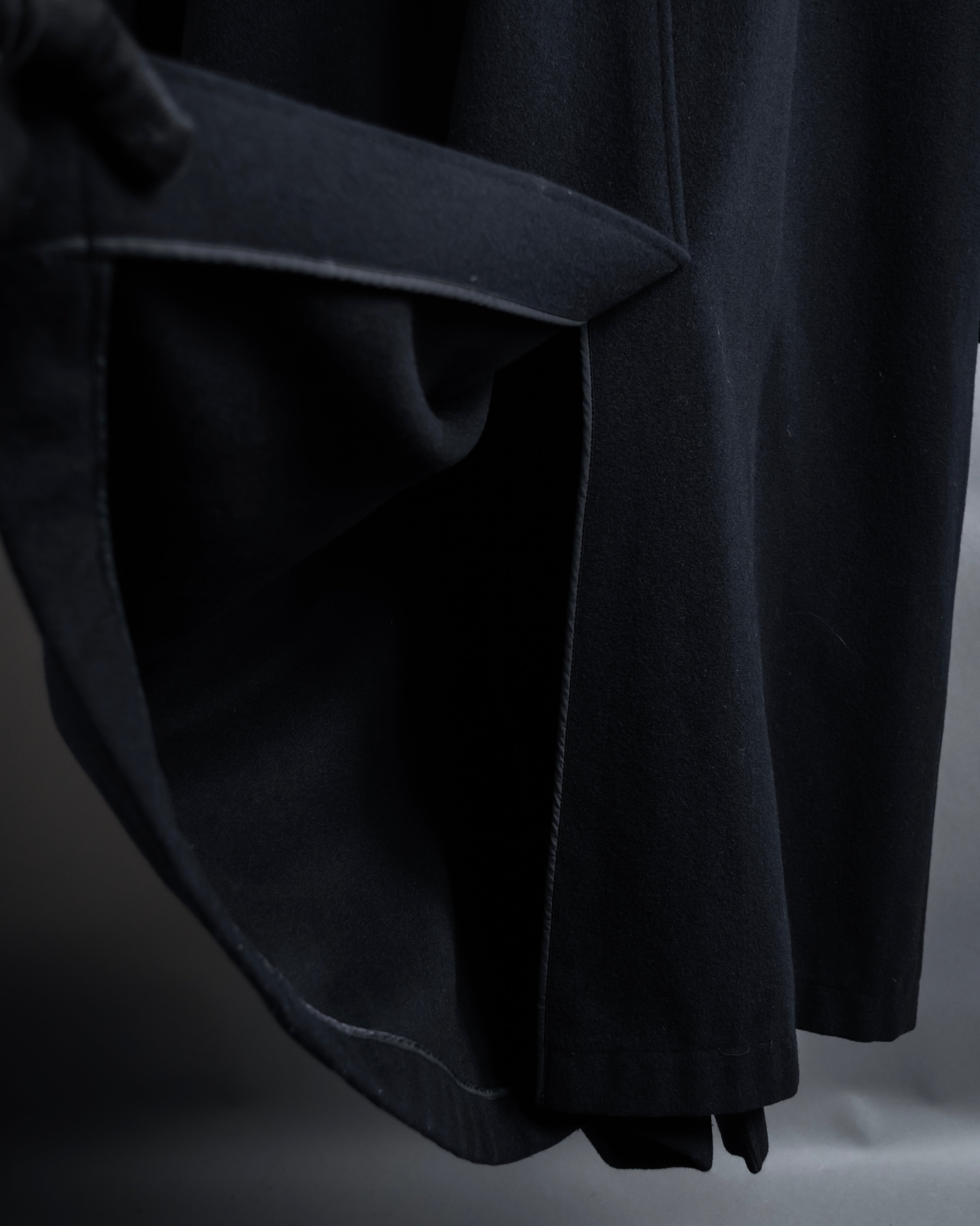 "YOHJI YAMAMOTO" Straight line stand collar coat