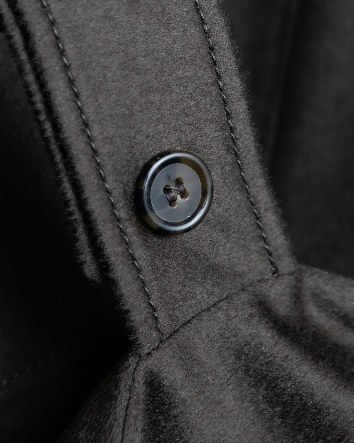 "Max Mara" Diagonal front button design stand collar jacket