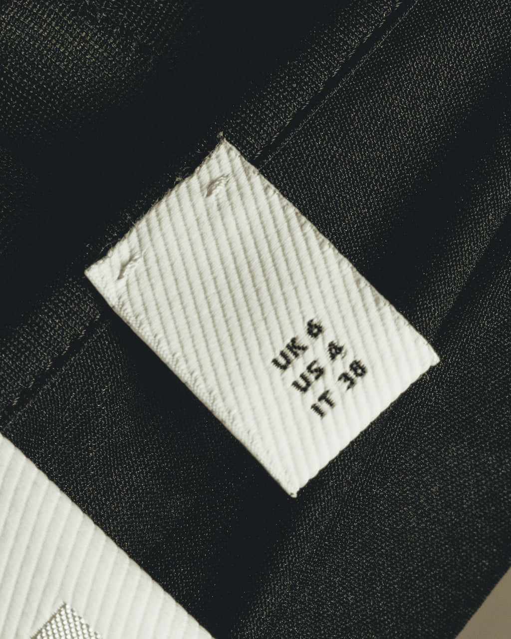 "BURBERRY" 2010's-20's Pleated silk midi dress