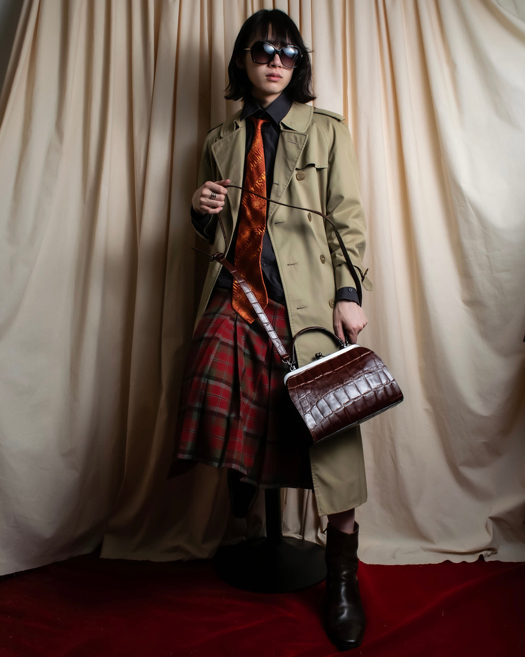 "MOSCHINO" Logo engraved patterned glossy silk necktie