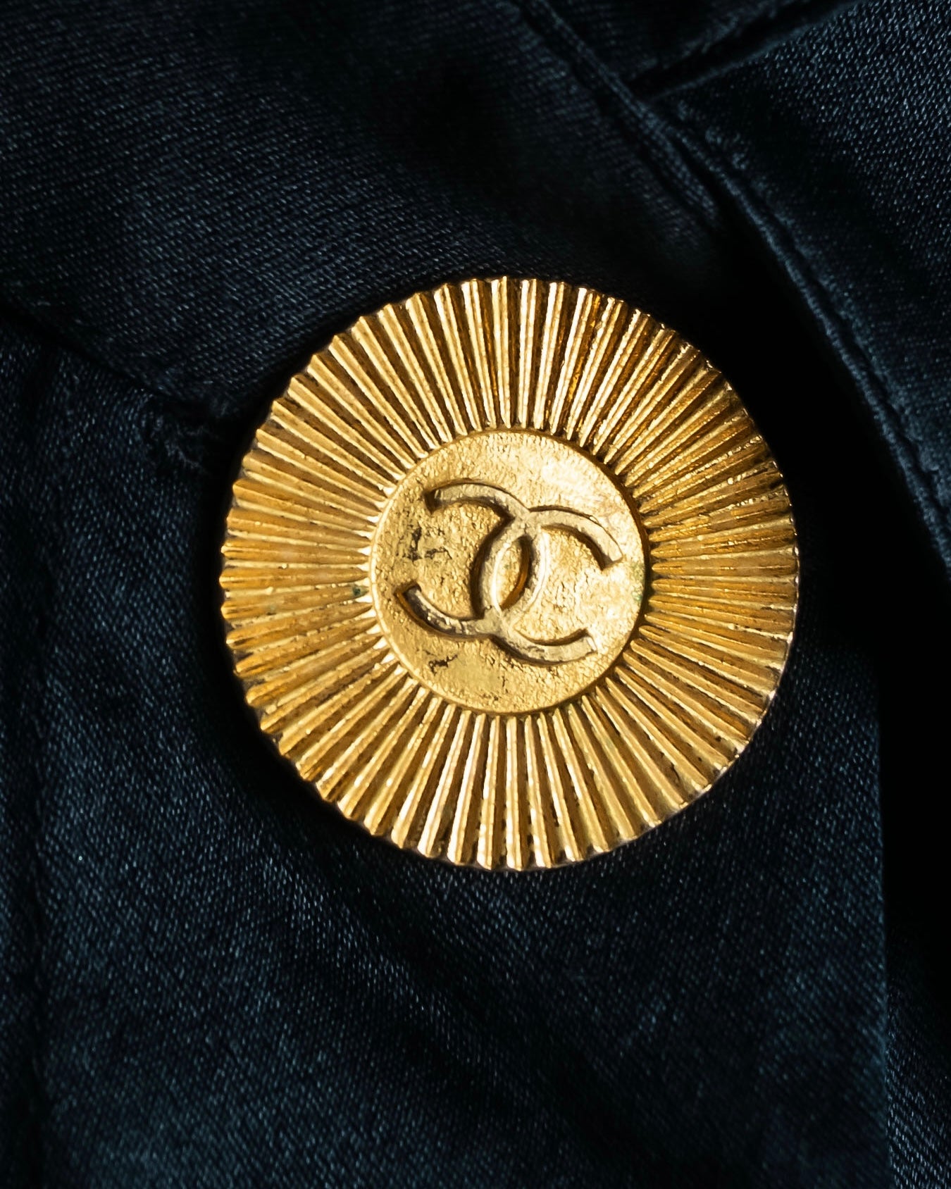 "CHANEL" Coco mark button design black glossy shirt