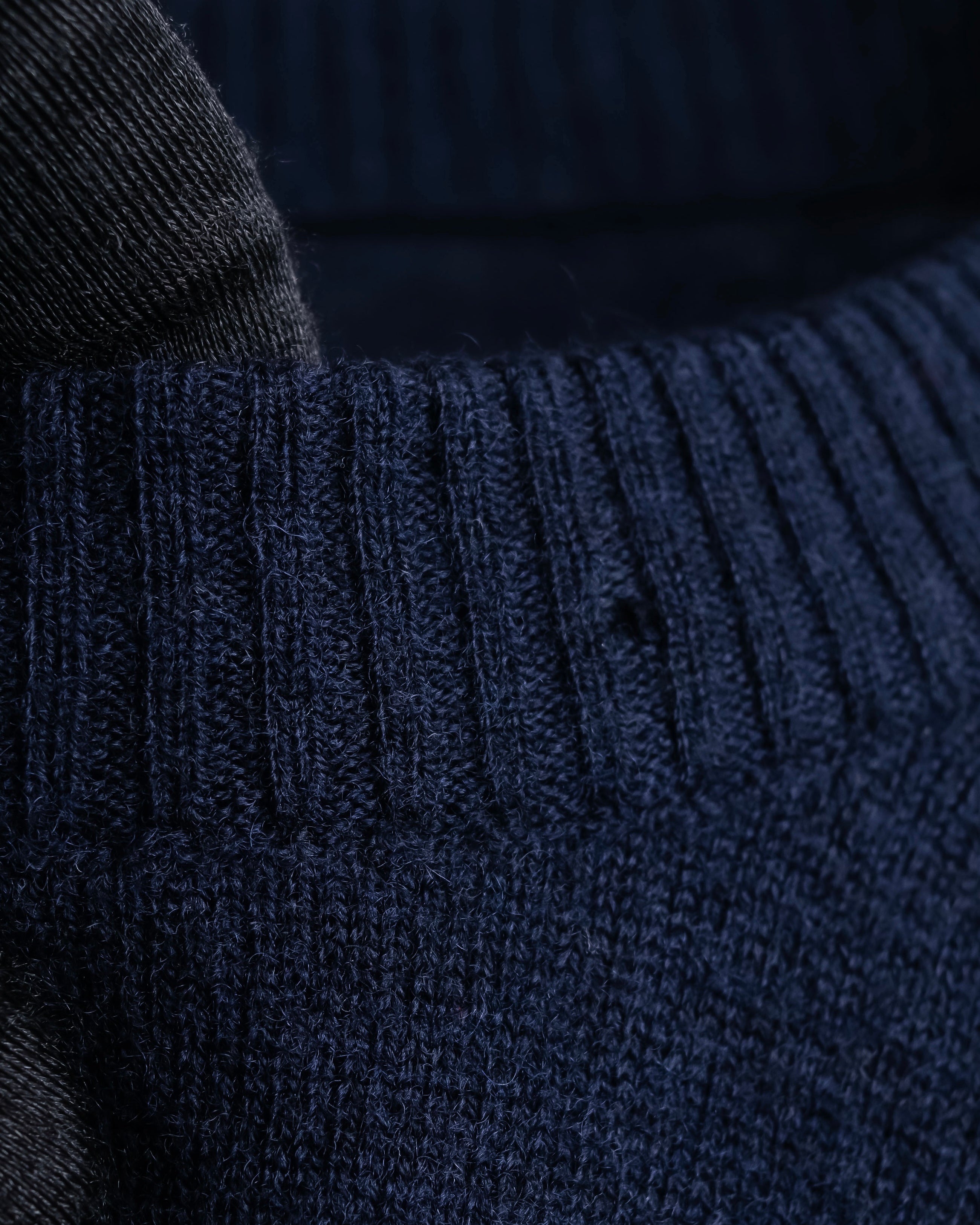 "MAISON MARGIELA" 16AW elbow patch design navy color knit