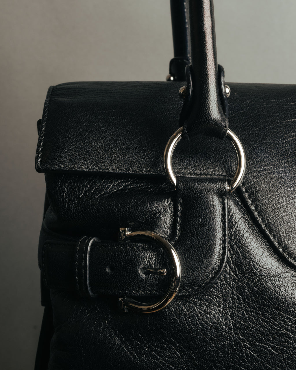“Salvatore Ferragamo“ 00’s-10’s Gancini ring hardware leather shoulder bag