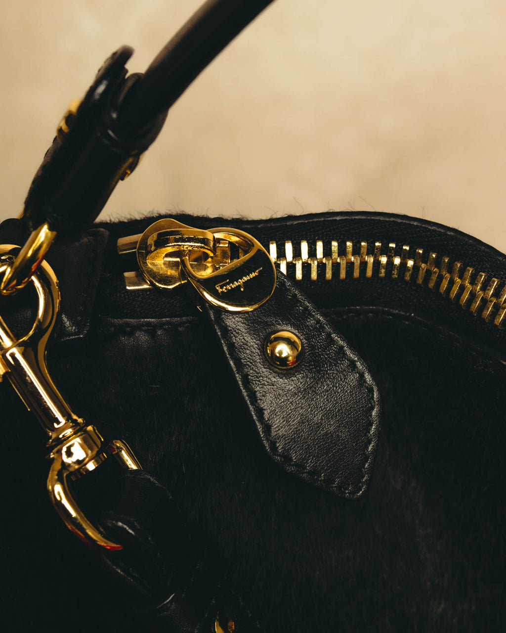 "Salvatore Ferragamo" 90's-00's Textured calf hair shoulder bag