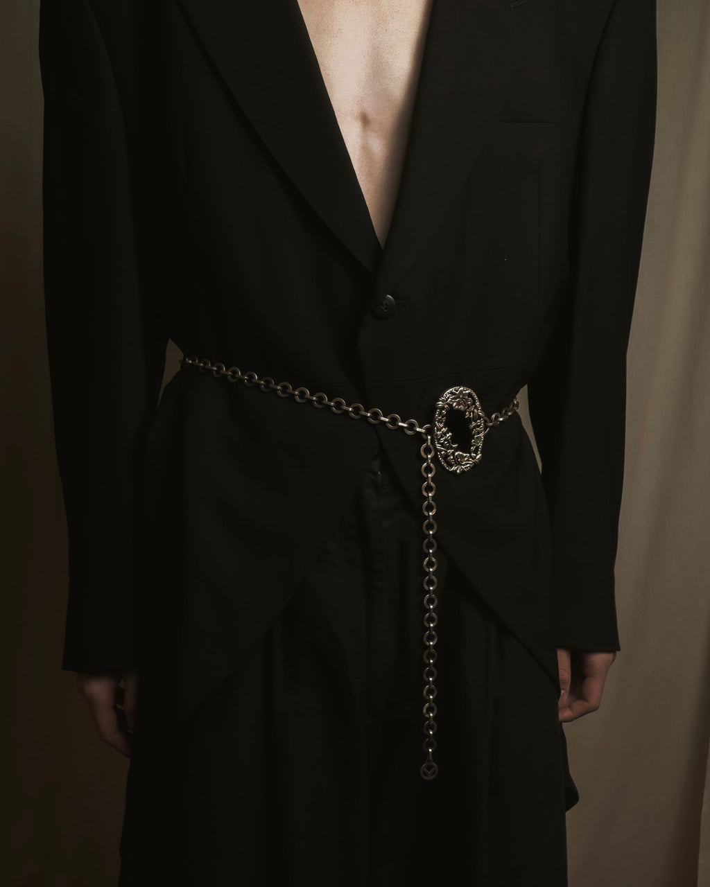 "VALENTINO GARAVANI" 2010’s dark romantic statement necklace＆belt