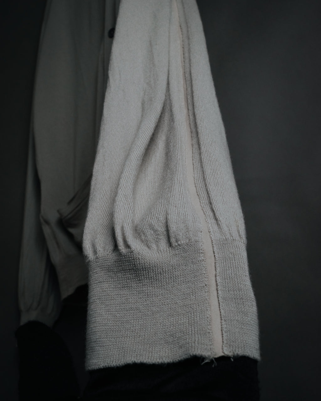 “HERMES” 2000’s Lambskin trimmed high gauge wool cardigan