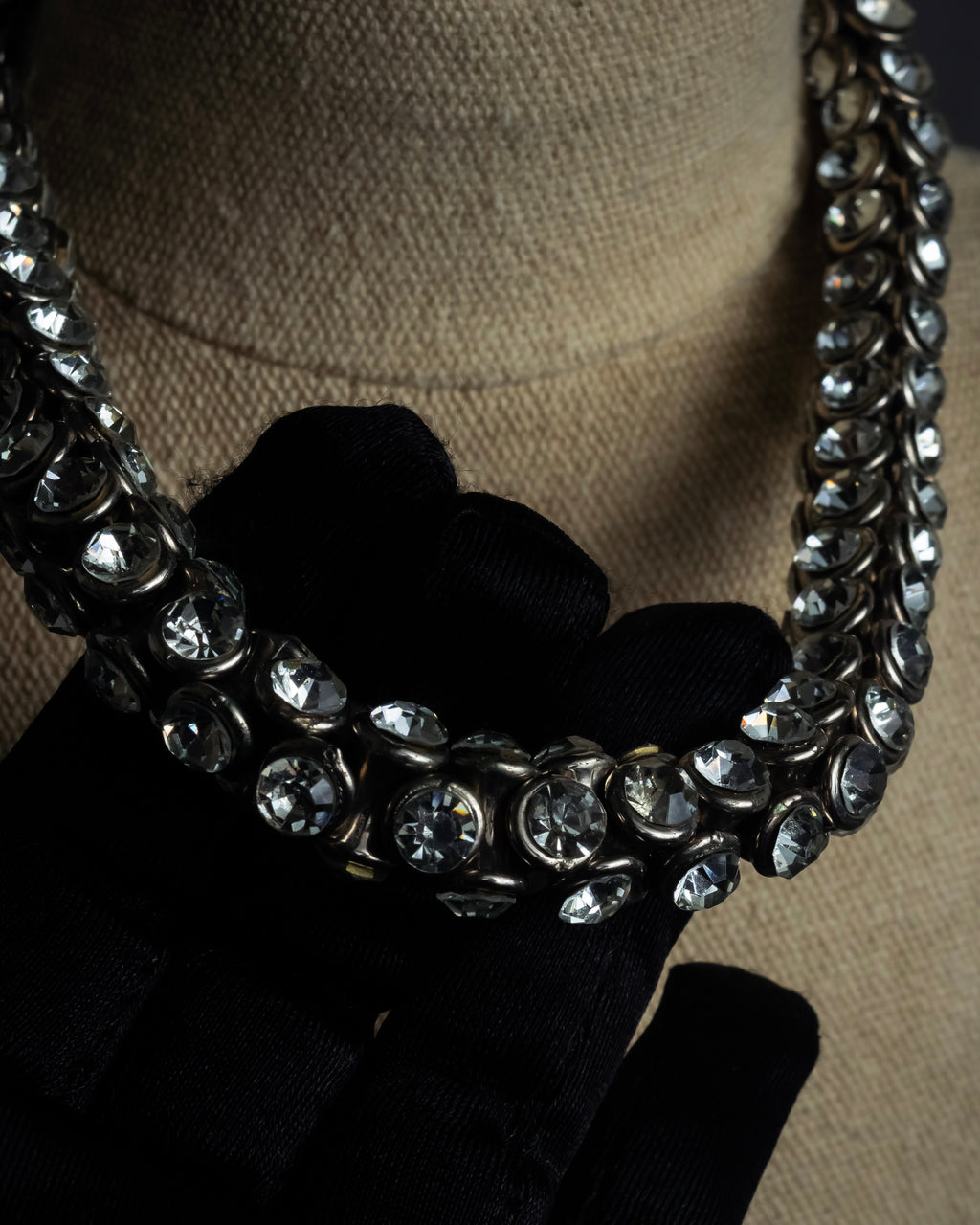 "DRIES VAN NOTTEN" 2022's Double crystal detail magnetic choker