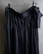 "ISSEY MIYAKE" Ribbon belt design pleats skirt