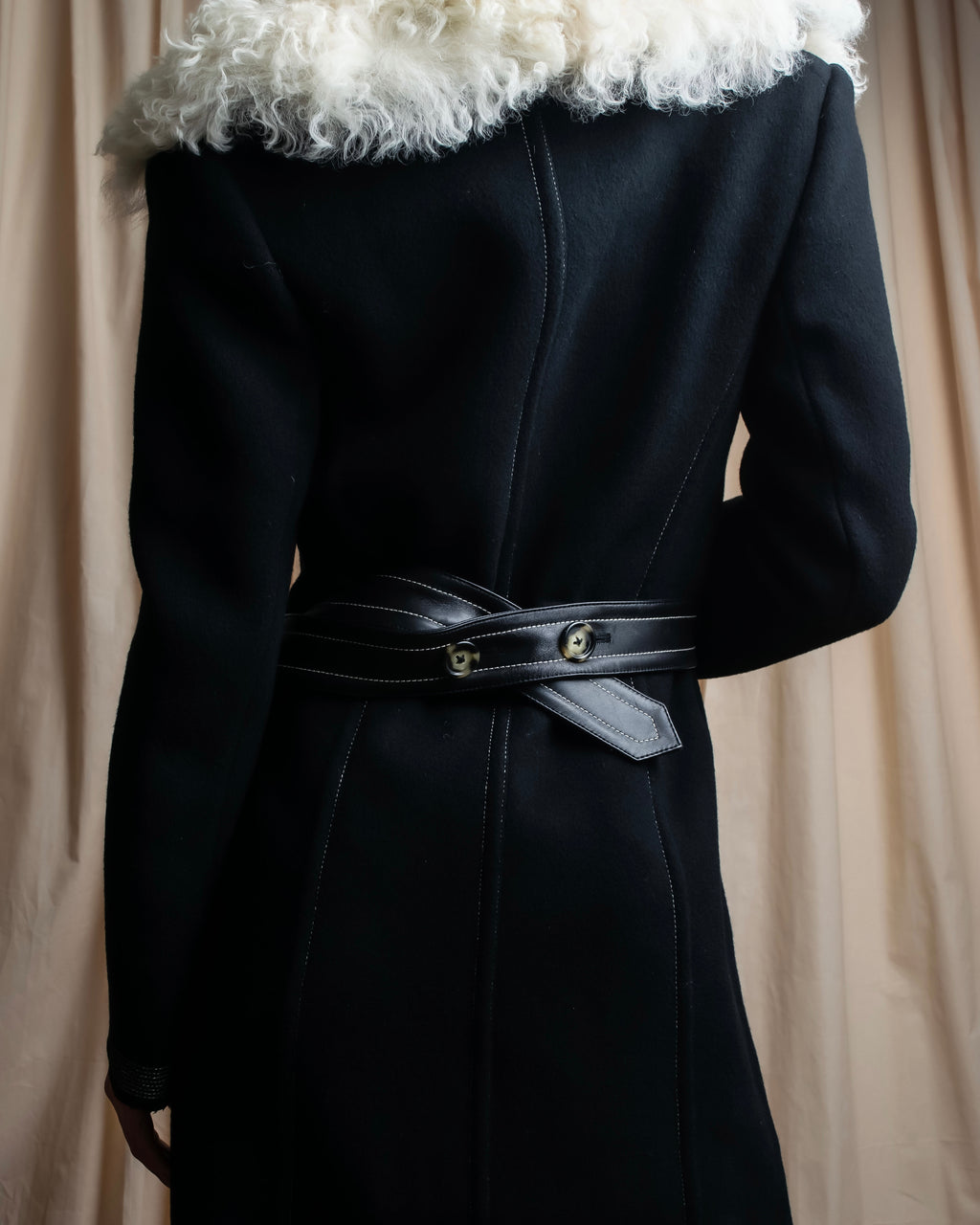 "HELMUT LANG" Fur collar belted long coat
