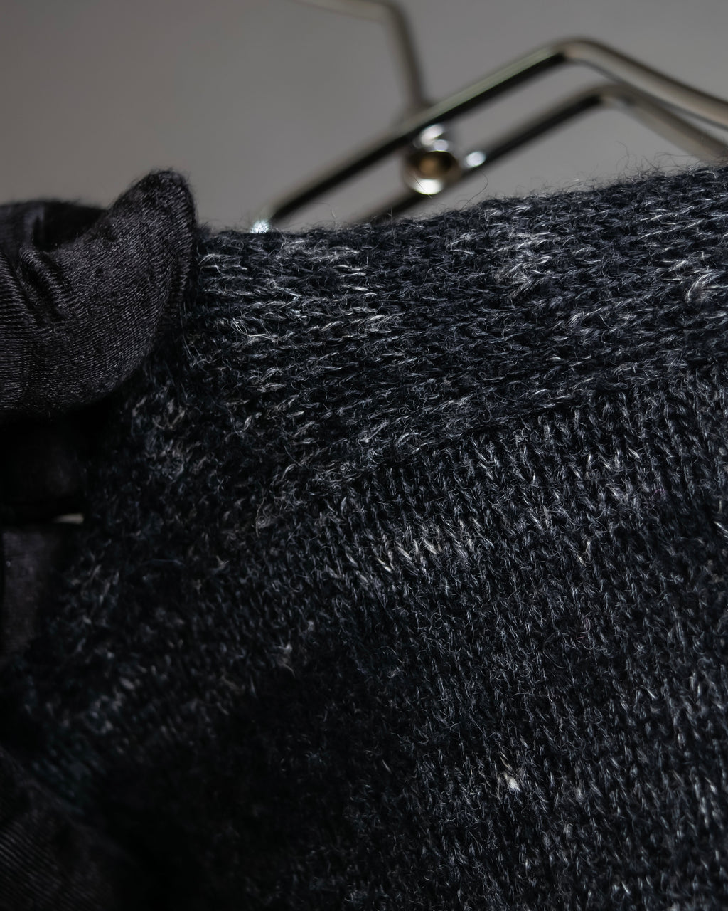 "CHANEL" Sample product hairy material light unevenness cardigan