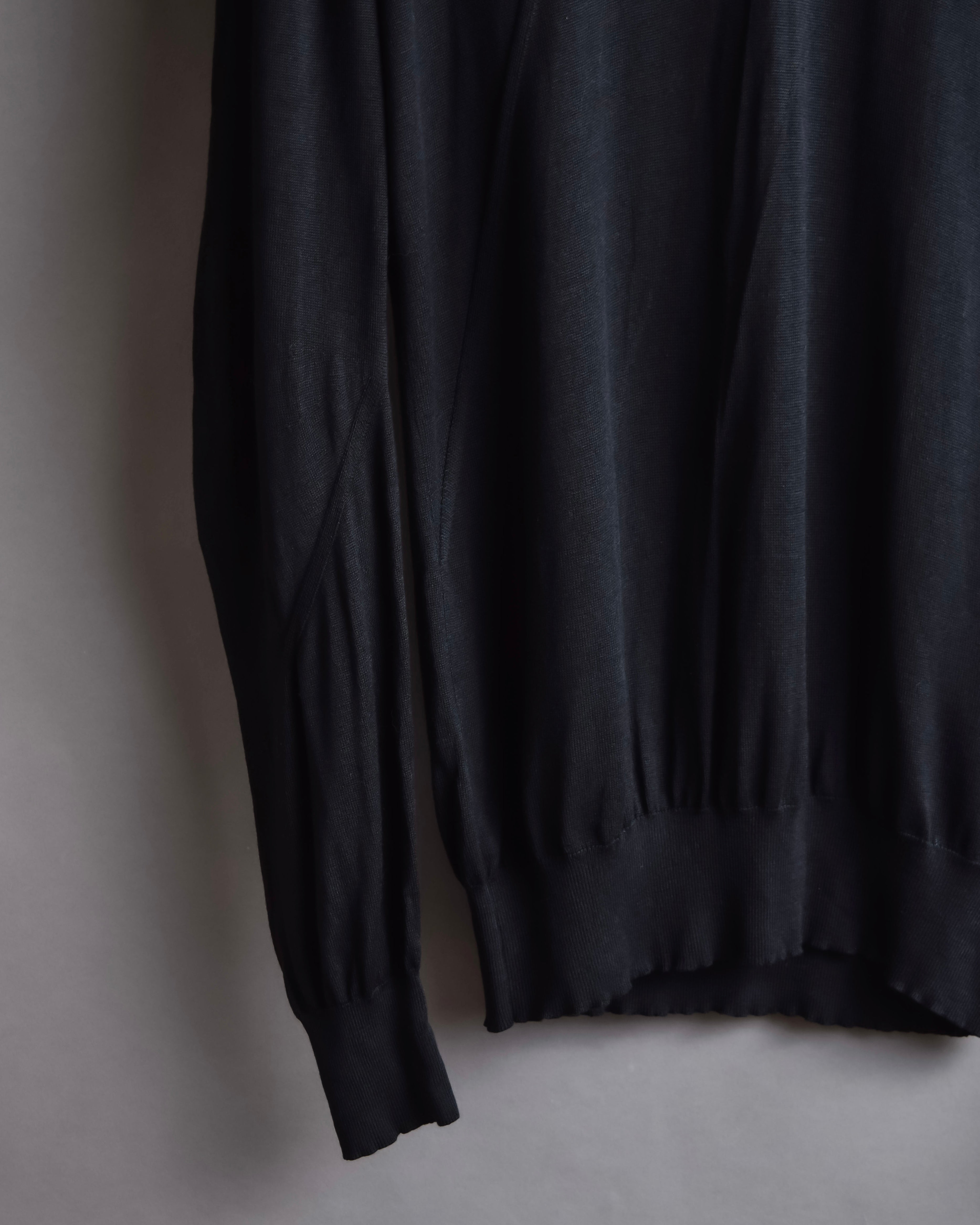 "MAISON MARGIELA" 15SS V-line panel design lightweight knit