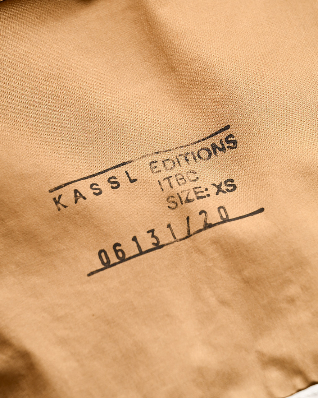 KASSL EDITION/ 20SS Patch Button Designed  Rain Coat