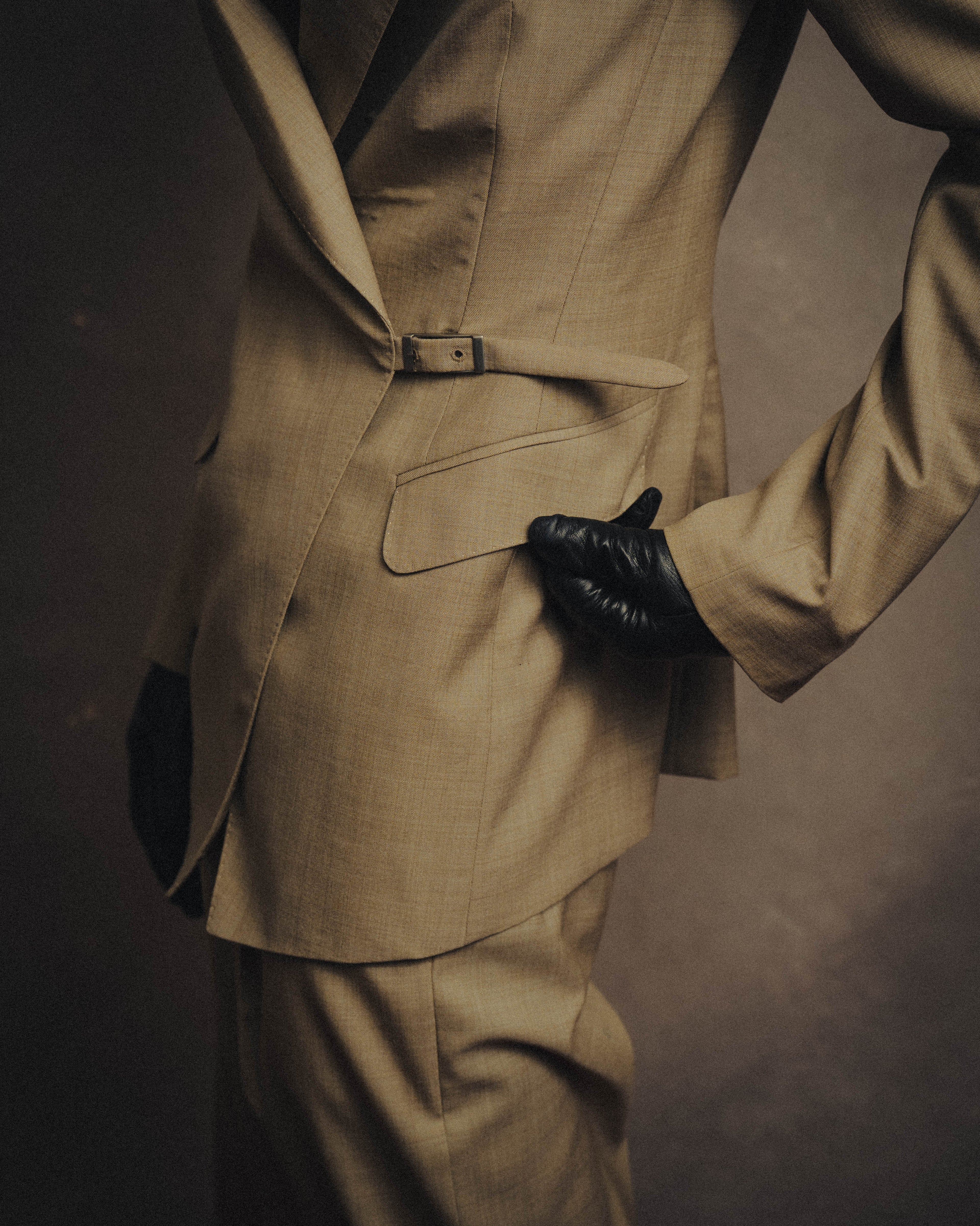 -SPECIAL- "HERMÈS" 90's-00's Wool silk tailored asymmetrical setup suit