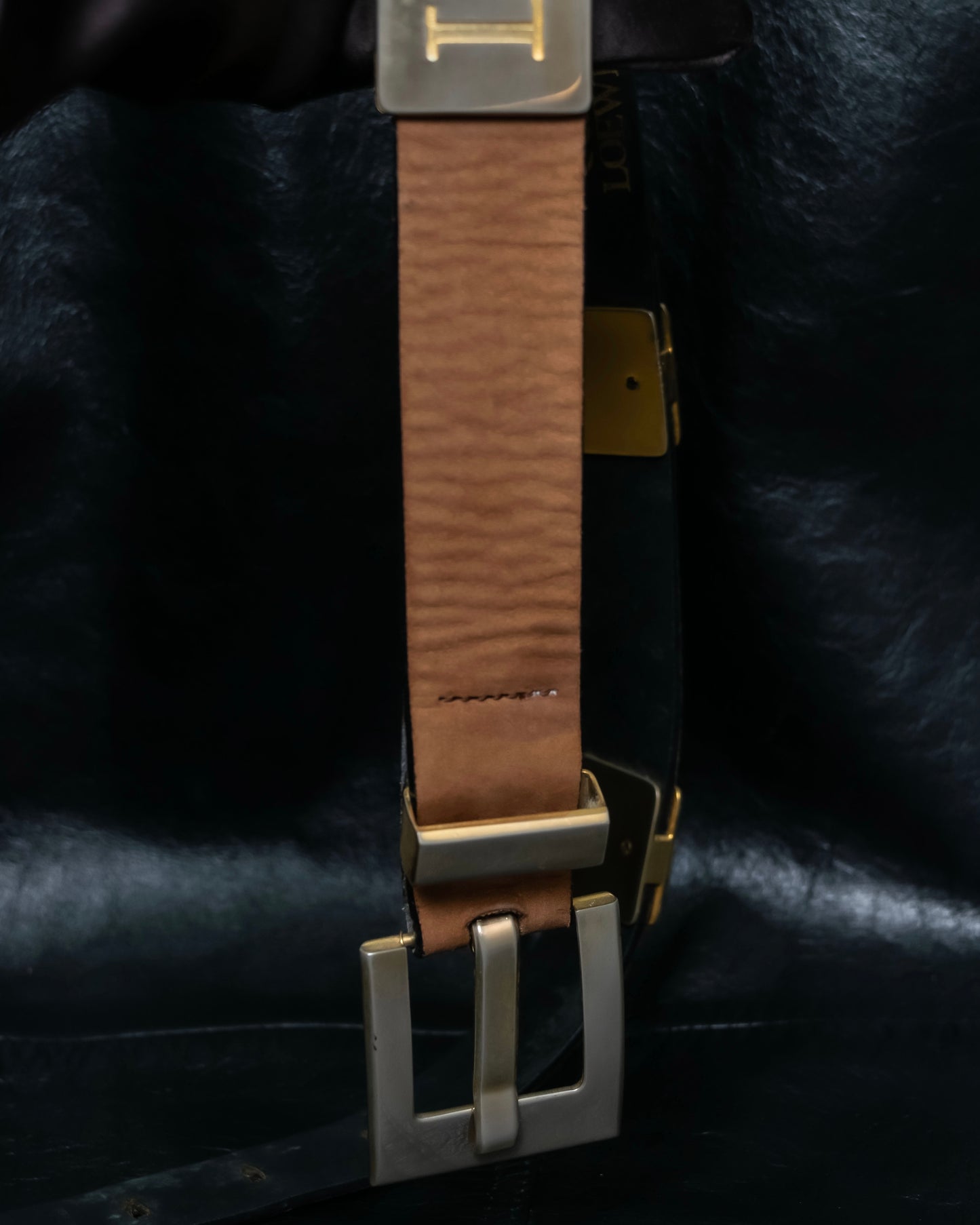 "LOEWE" logo spell design leather belt