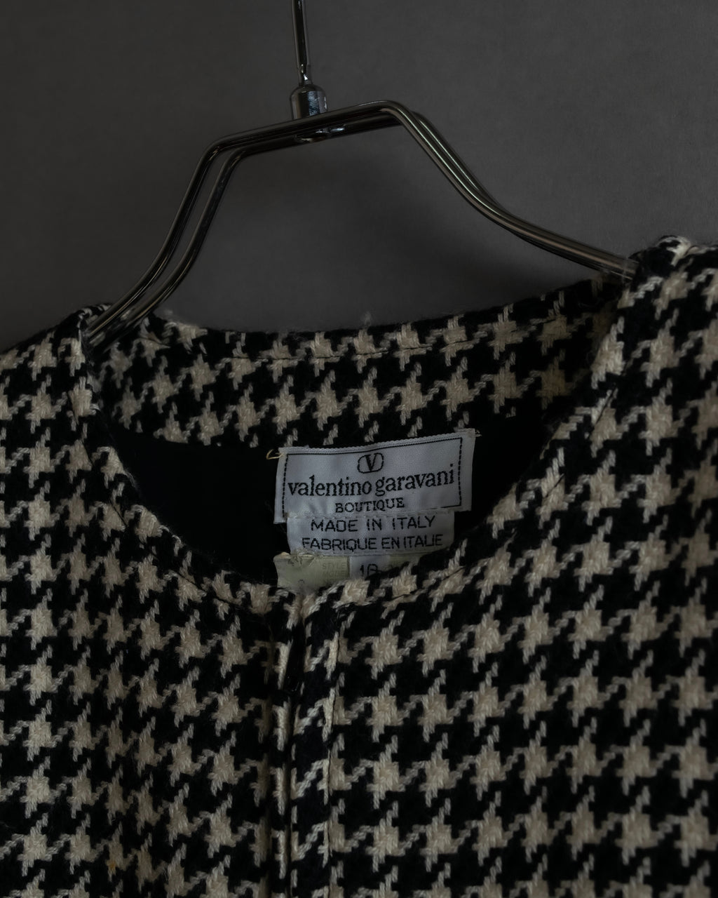 "Valentino Garavani" Houndstooth pattern lace velvet design set up