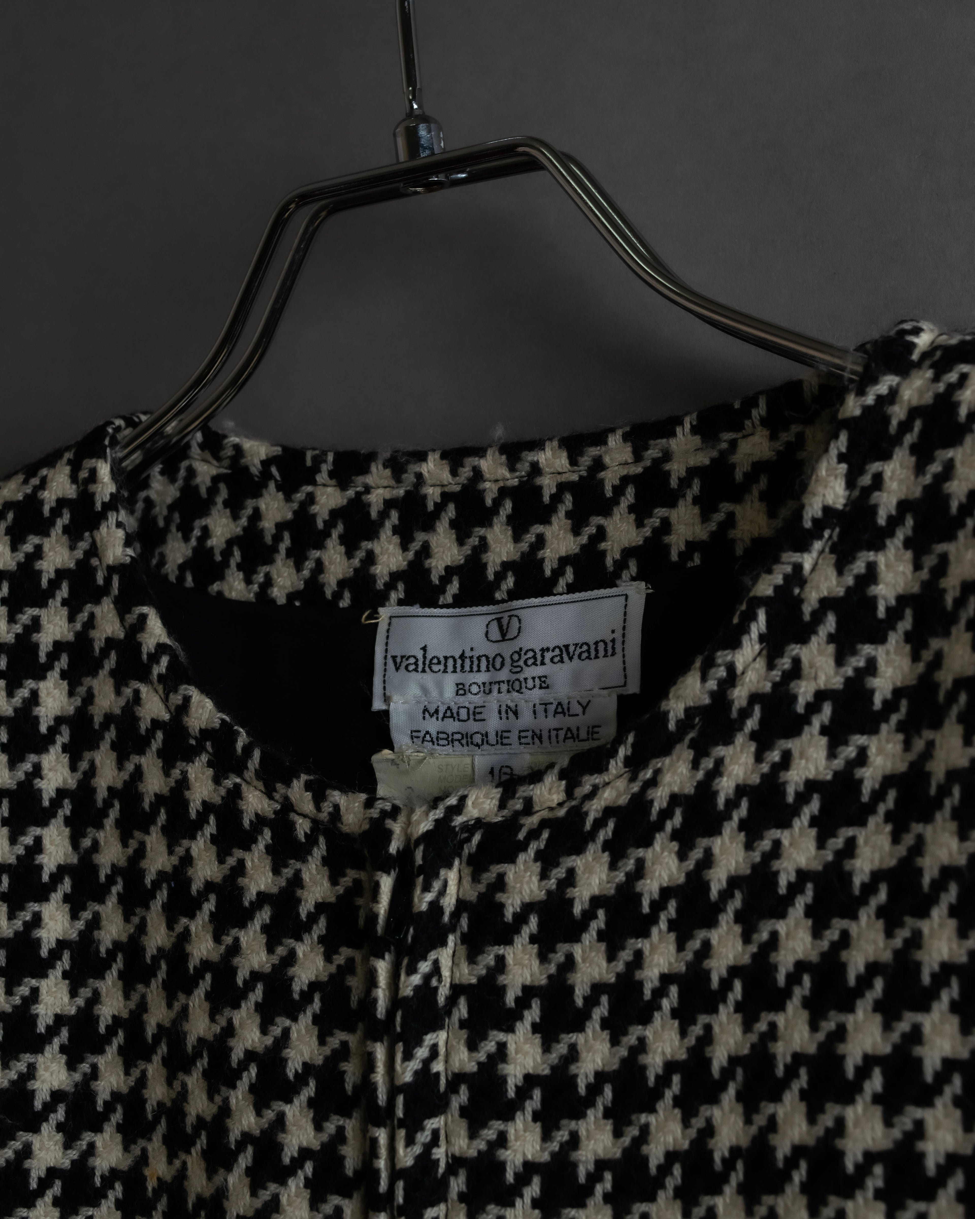 "Valentino Garavani" Houndstooth pattern lace velvet design set up