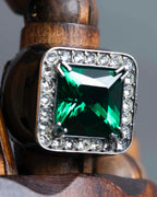 "GUCCI" Emerald color rhinestone GG motif engraved signet ring