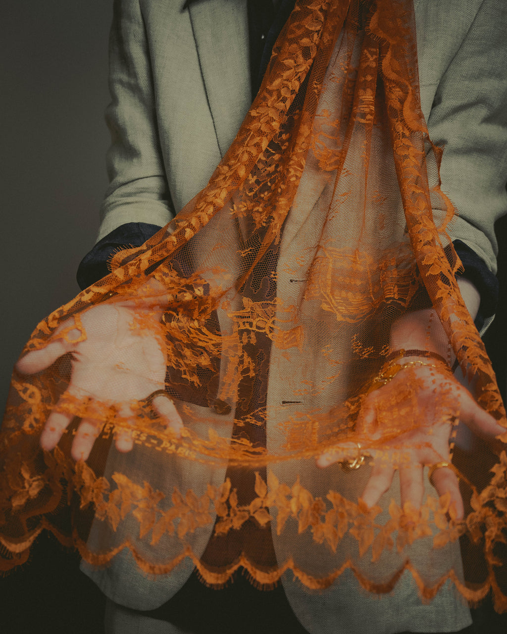 -SPECIAL- “HERMÈS” 2000’s-2010’s orange floral mesh lace stole