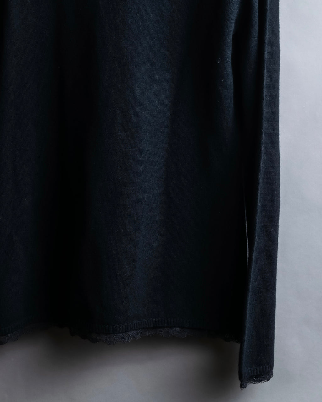 "DOLCE & GABBANA" Lace layered design V-neck knit