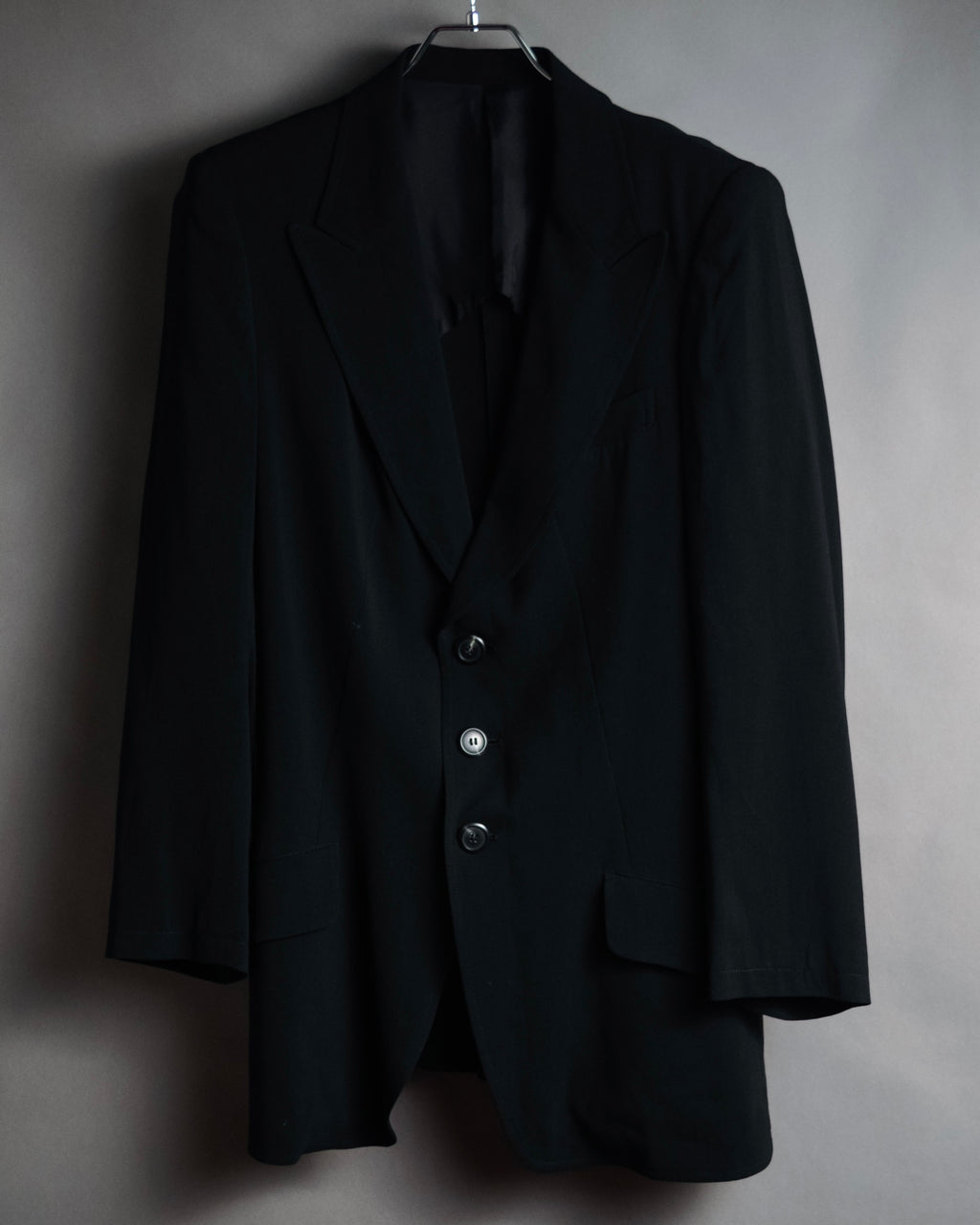 "Y’s" 00’s Asymmetric pleated-back three-button jacket