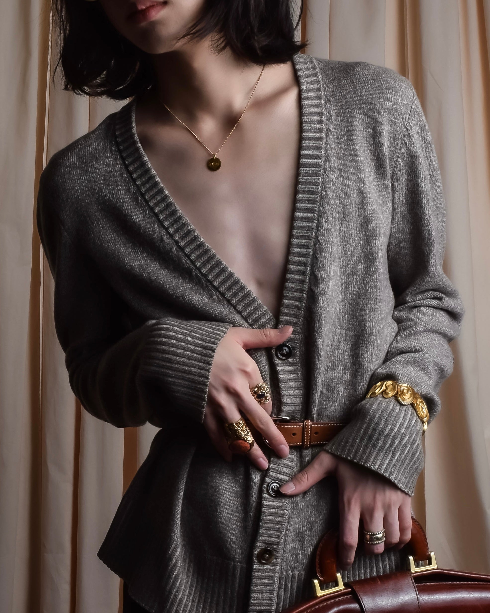 "MAISON MARGIELA" 13AW Patch accented low gauge wool cardigan