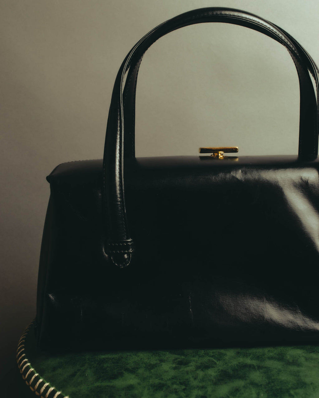 "GUCCI" 90's Structured leather top handle handbag