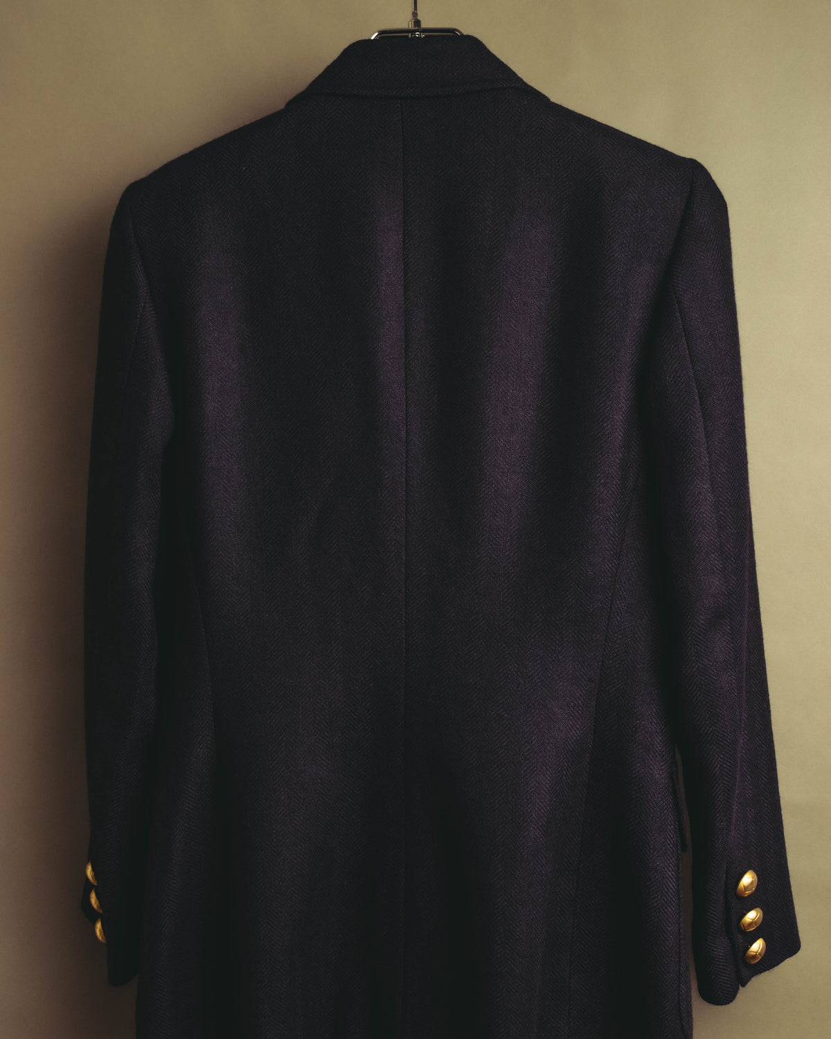 –SPECIAL– “GUCCI” 80’s-90’s Sculptural tailored blazer with gold buttons