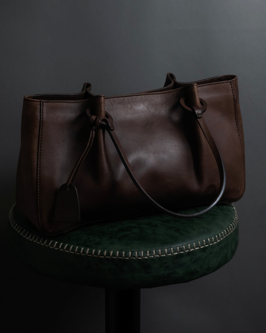 "GUCCI" Horizontally elegant silhouette oiled leather one-shoulder bag