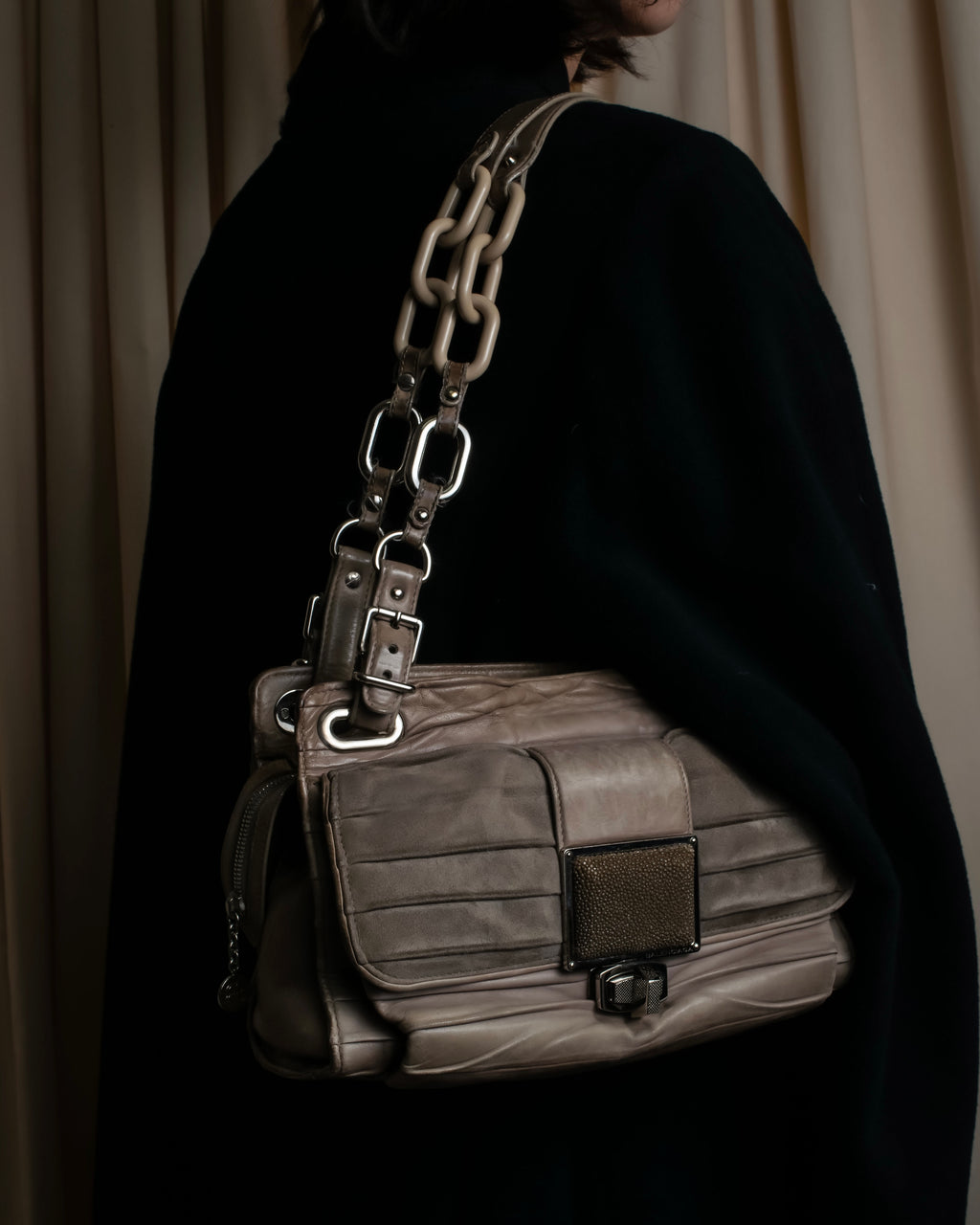"BALENCIAGA" Three-way chain leather shoulder bag