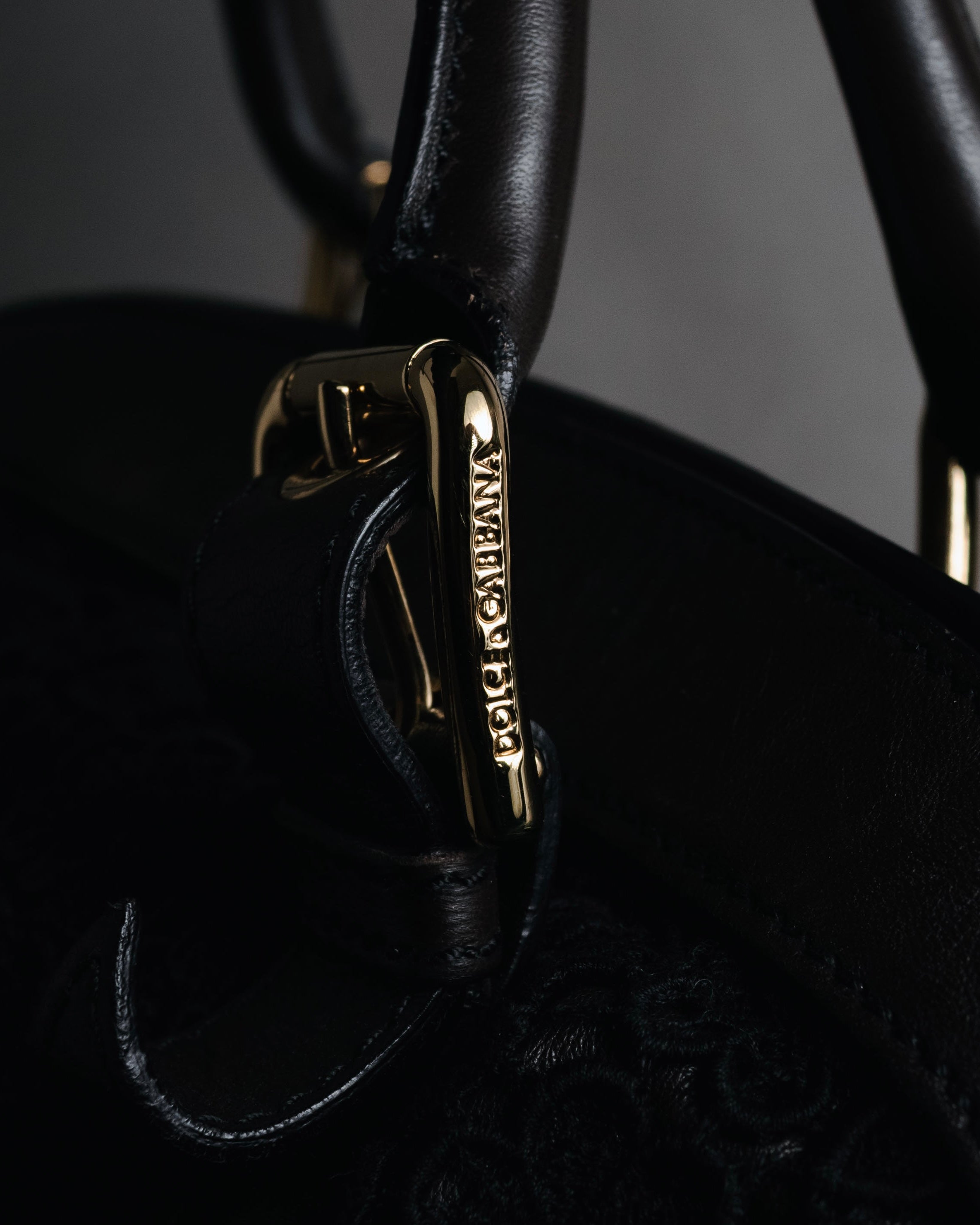 "DOLCE & GABBANA" 2005-06 Anniversary lace kisslock leather handbag