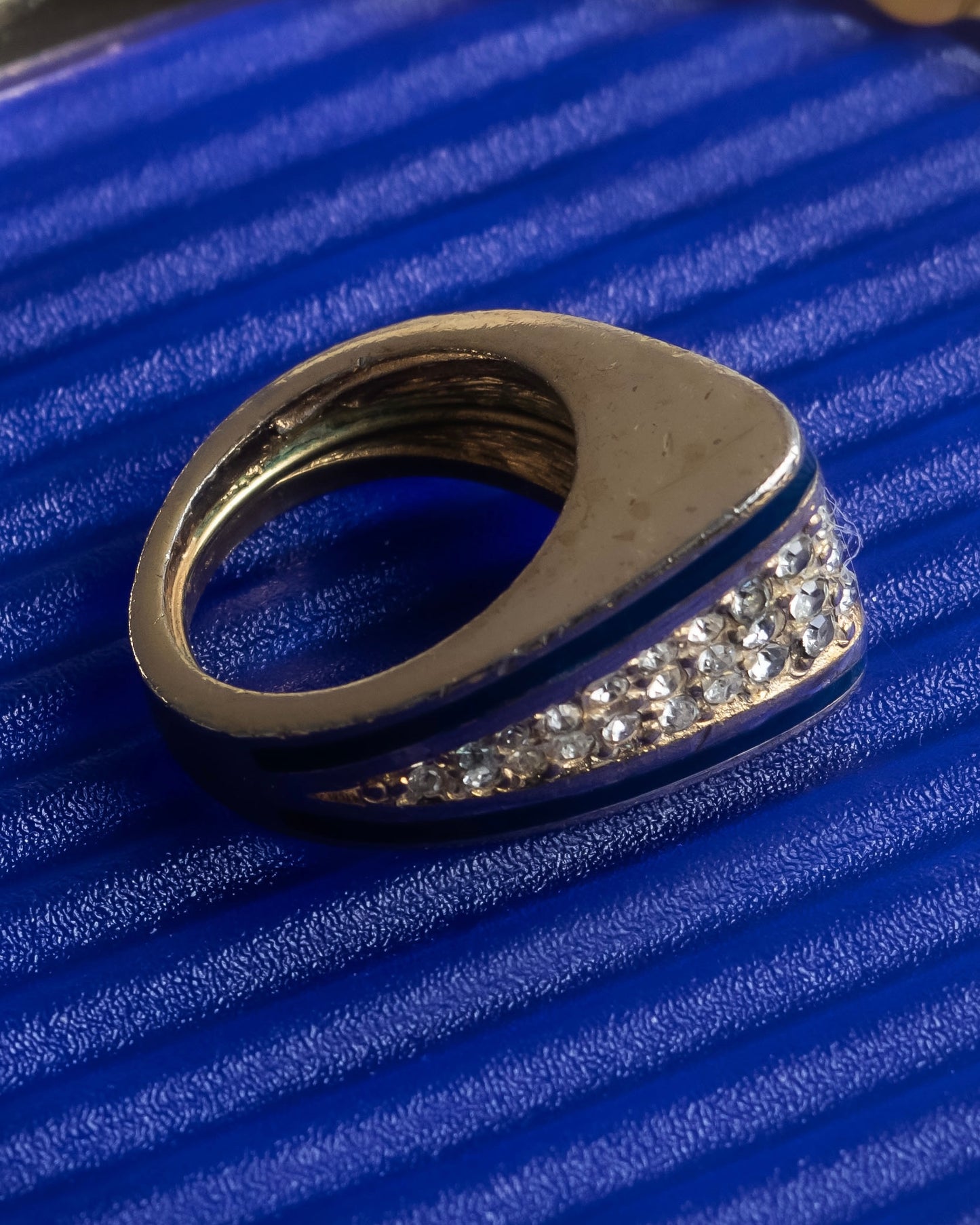 "Christian Dior" Diamond embedded blue line design ring