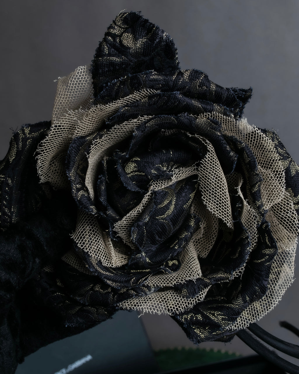 "DOLCE &amp; GABBANA" Flower motif tulle layered brooch