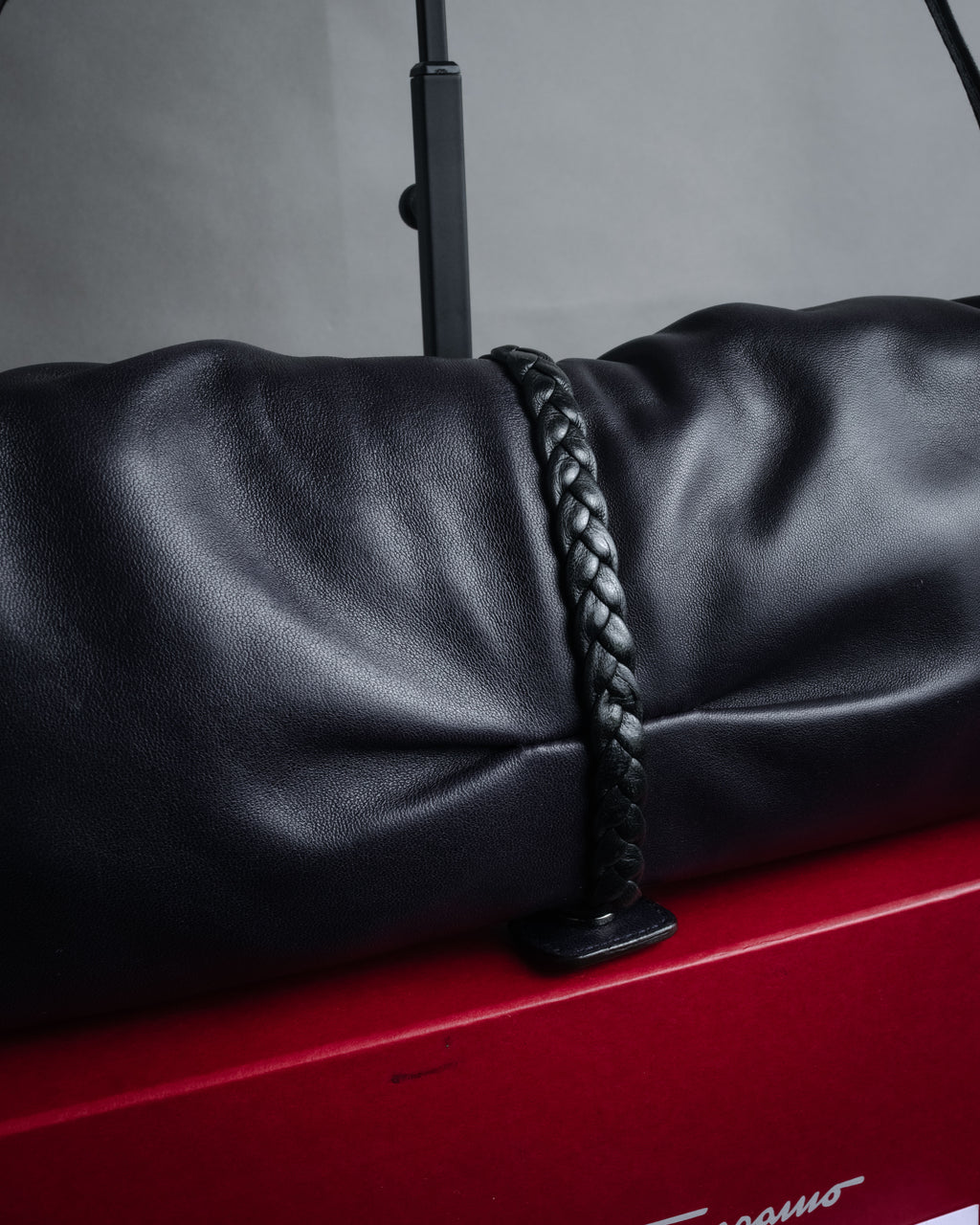 -SPECIAL- “Salvatore Ferragamo” 2010’s Floral leather draped shoulder bag