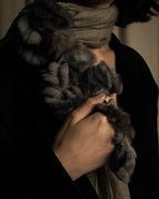 "FENDI" 04-10's Petal motif fur docking long muffler