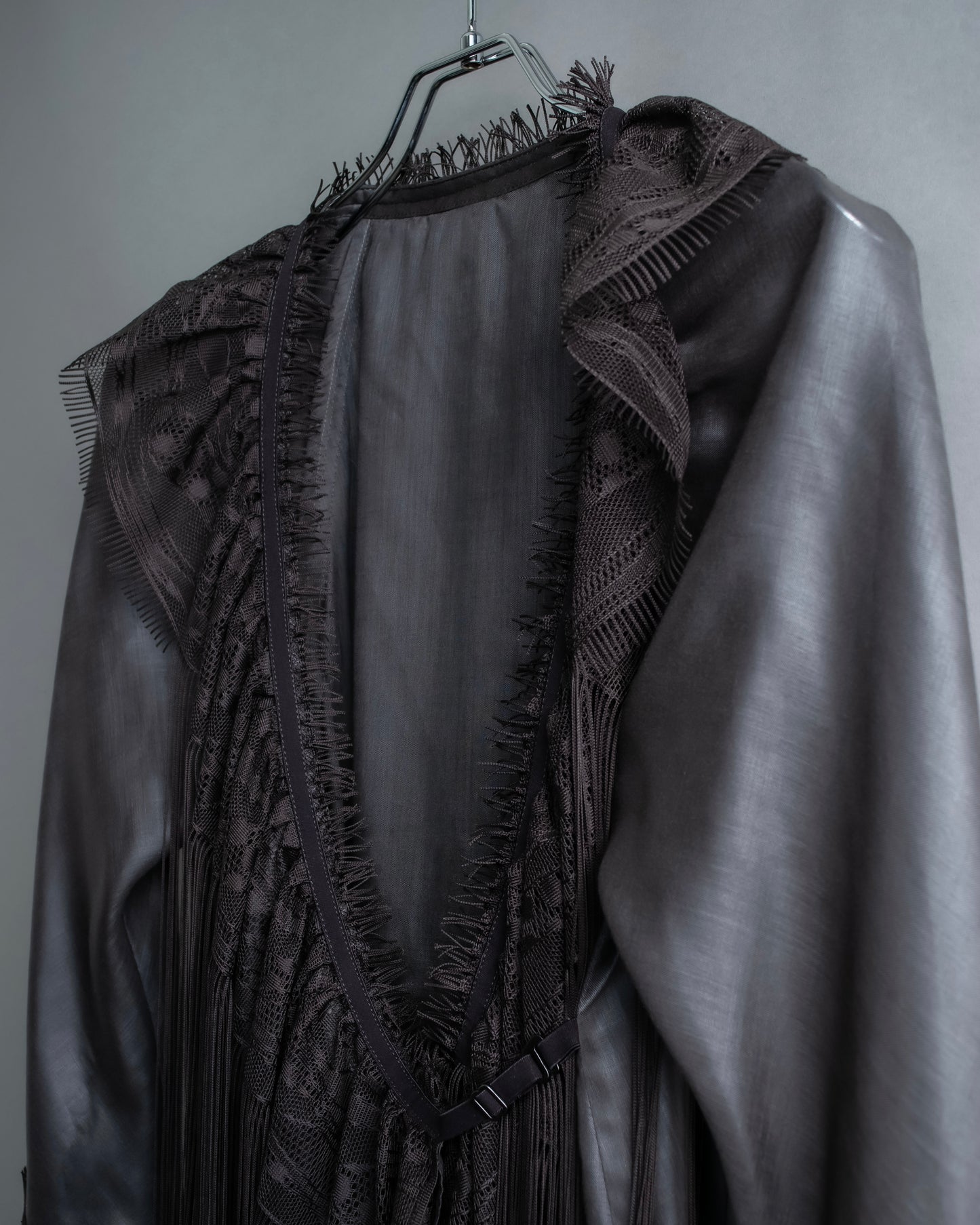 "ISSEY MIYAKE" Fringe design embroidered jacket