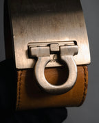 "Salvatore Ferragamo" 95’s-05’s Gancini clasp vacchetta leather bracelet