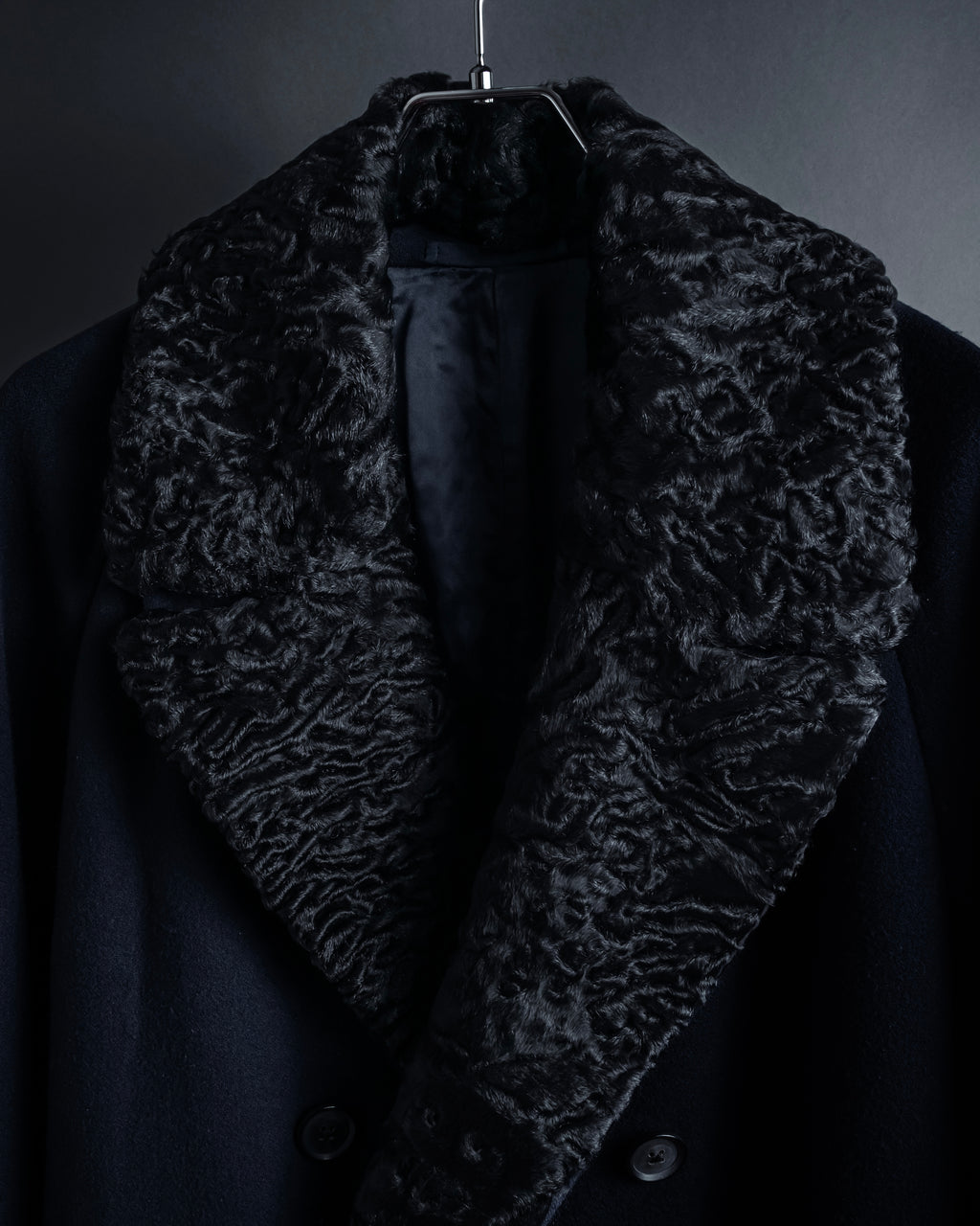-SPECIAL- "CARUSO"
 Fur collar design belted melton coat