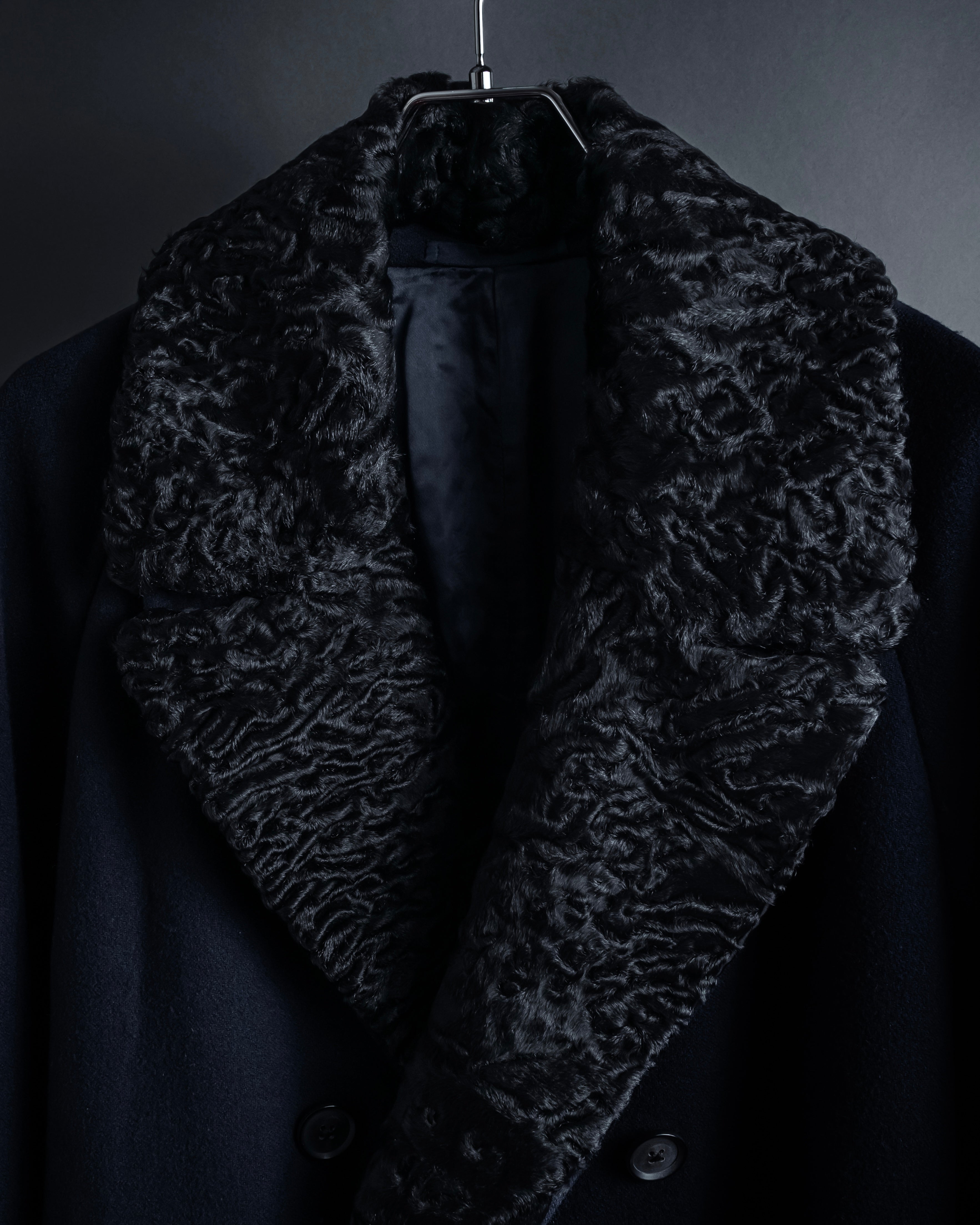 -SPECIAL- "CARUSO"
 Fur collar design belted melton coat