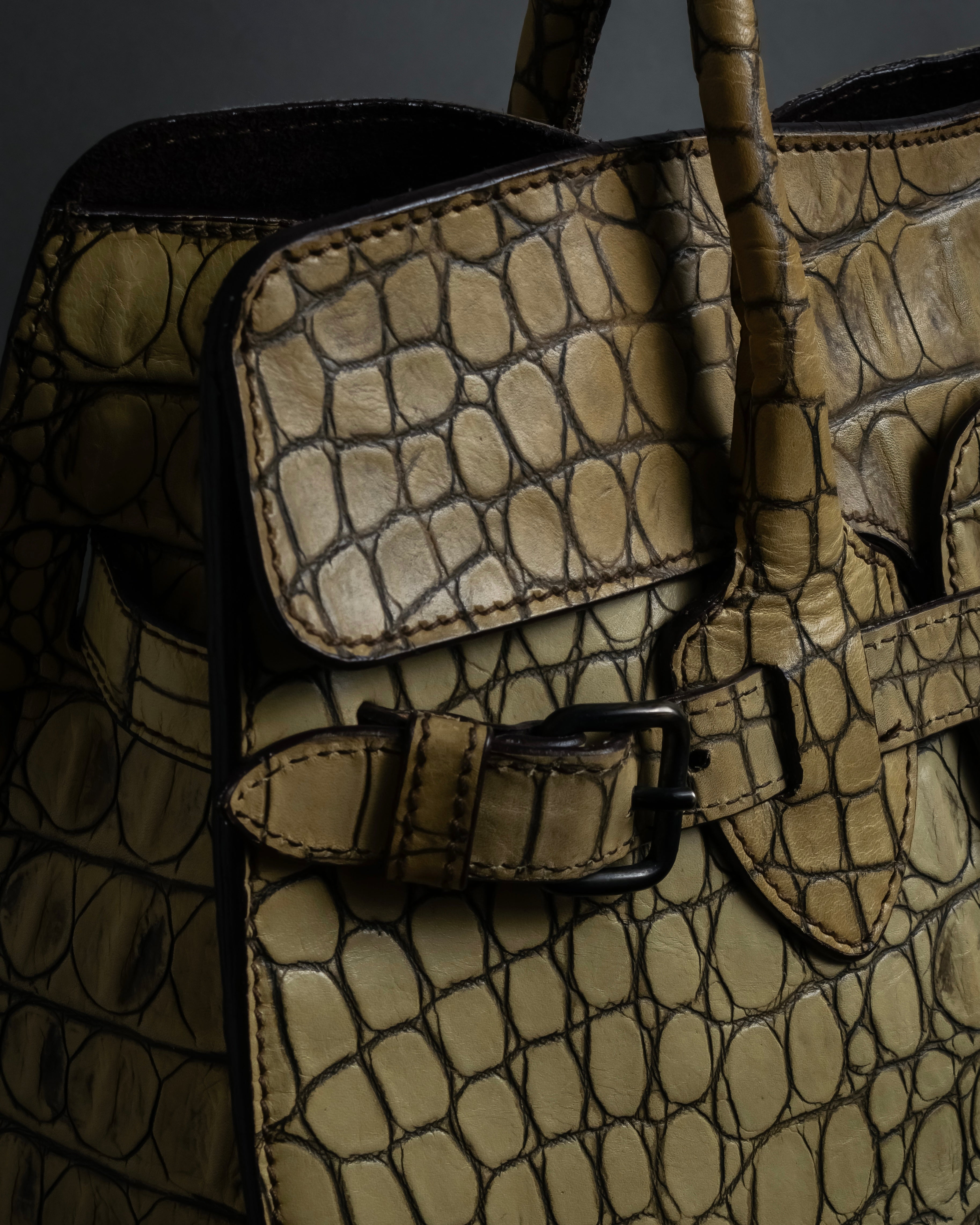 "MIU MIU" Belt strap design embossed leather hand bag