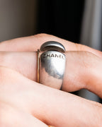 "CHANEL" Beautiful curves engraved logo silver ring