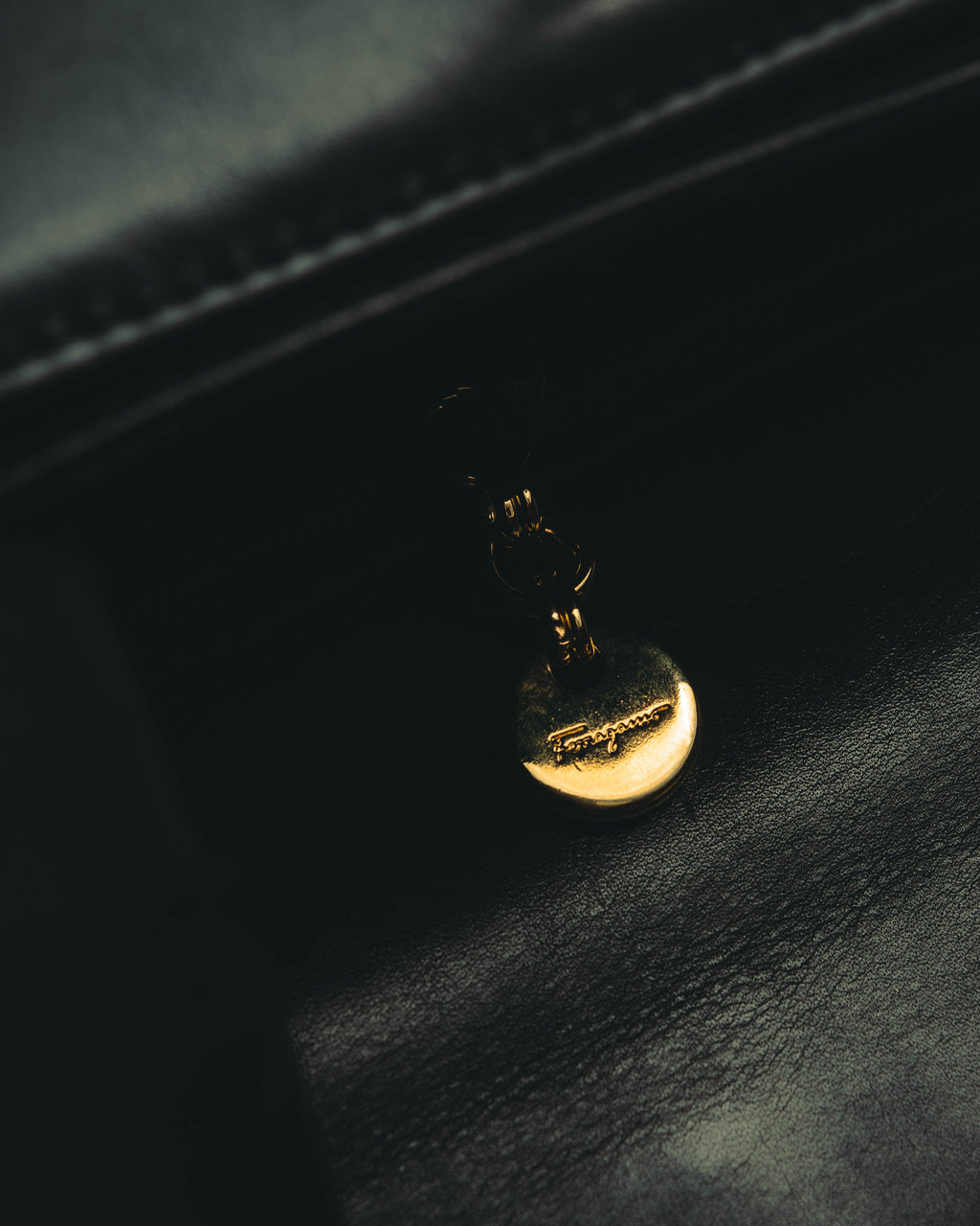 "Salvatore Ferragamo" 80's-90's Structured leather top handle bag