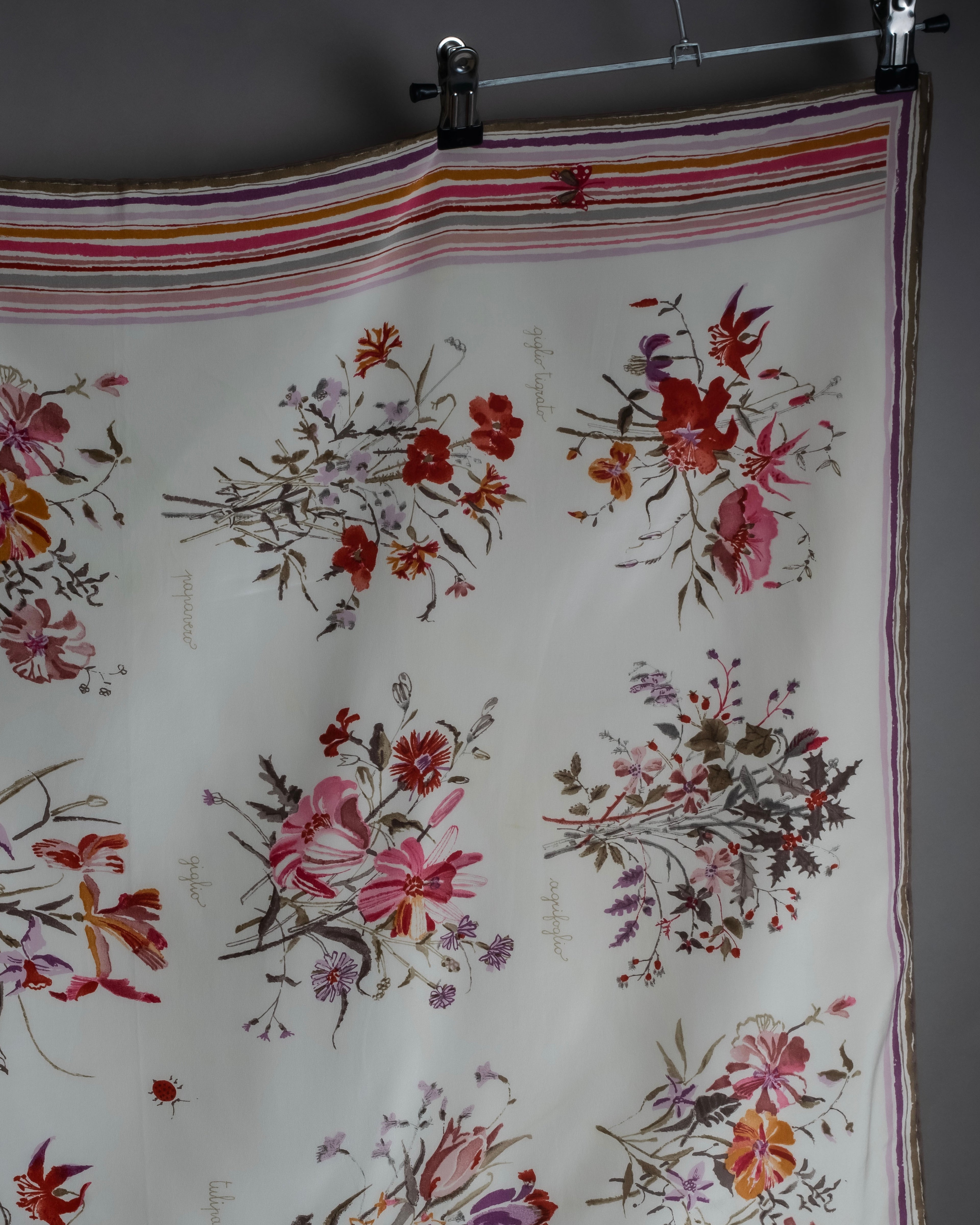 “GUCCI” Botanical printed silk scarf