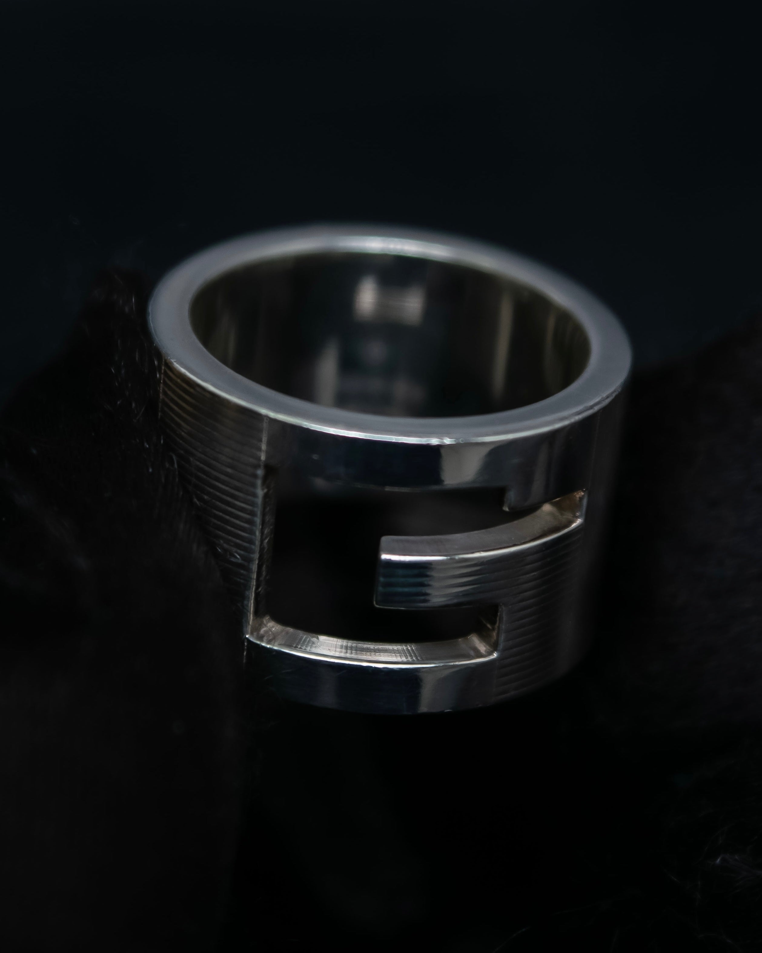 “GUCCI” G logo silver 925 ring